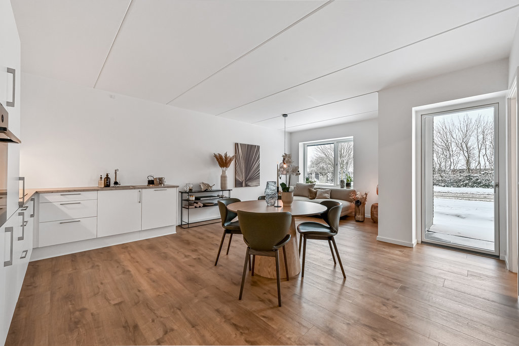 Fremhævet  billede i fuldskærmstilstand. Billede af Kløverparken 2, 1. F., Snejbjerg, 7400 Herning