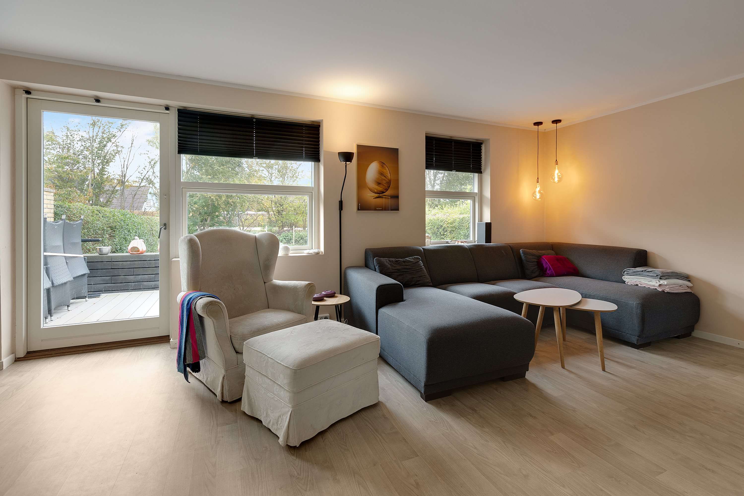 Fremhævet stue billede i fuldskærmstilstand. Billede af Refmosevej 1B, Fløng, 2640 Hedehusene