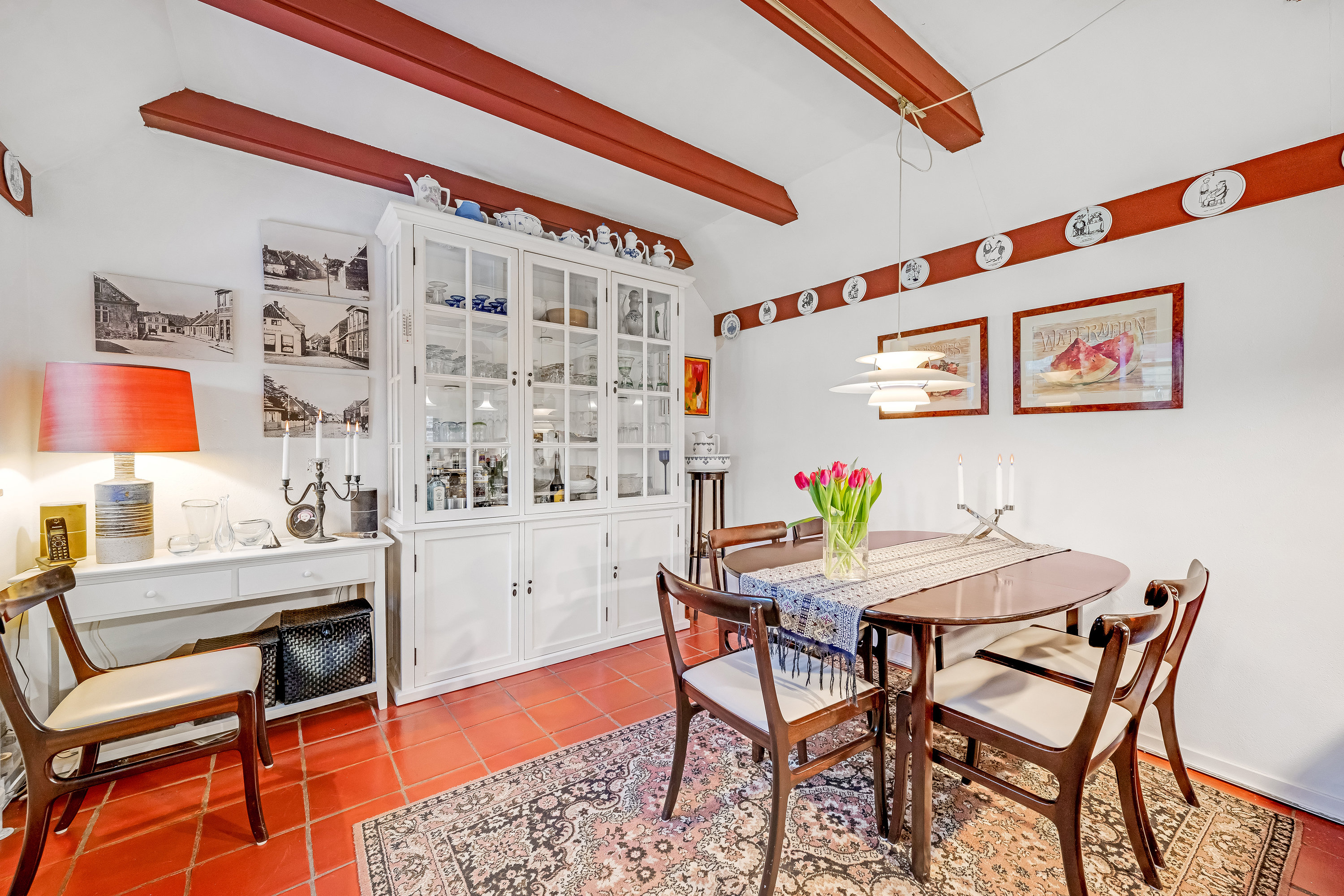 Fremhævet stue billede i fuldskærmstilstand. Billede af Østergade 5, 6950 Ringkøbing