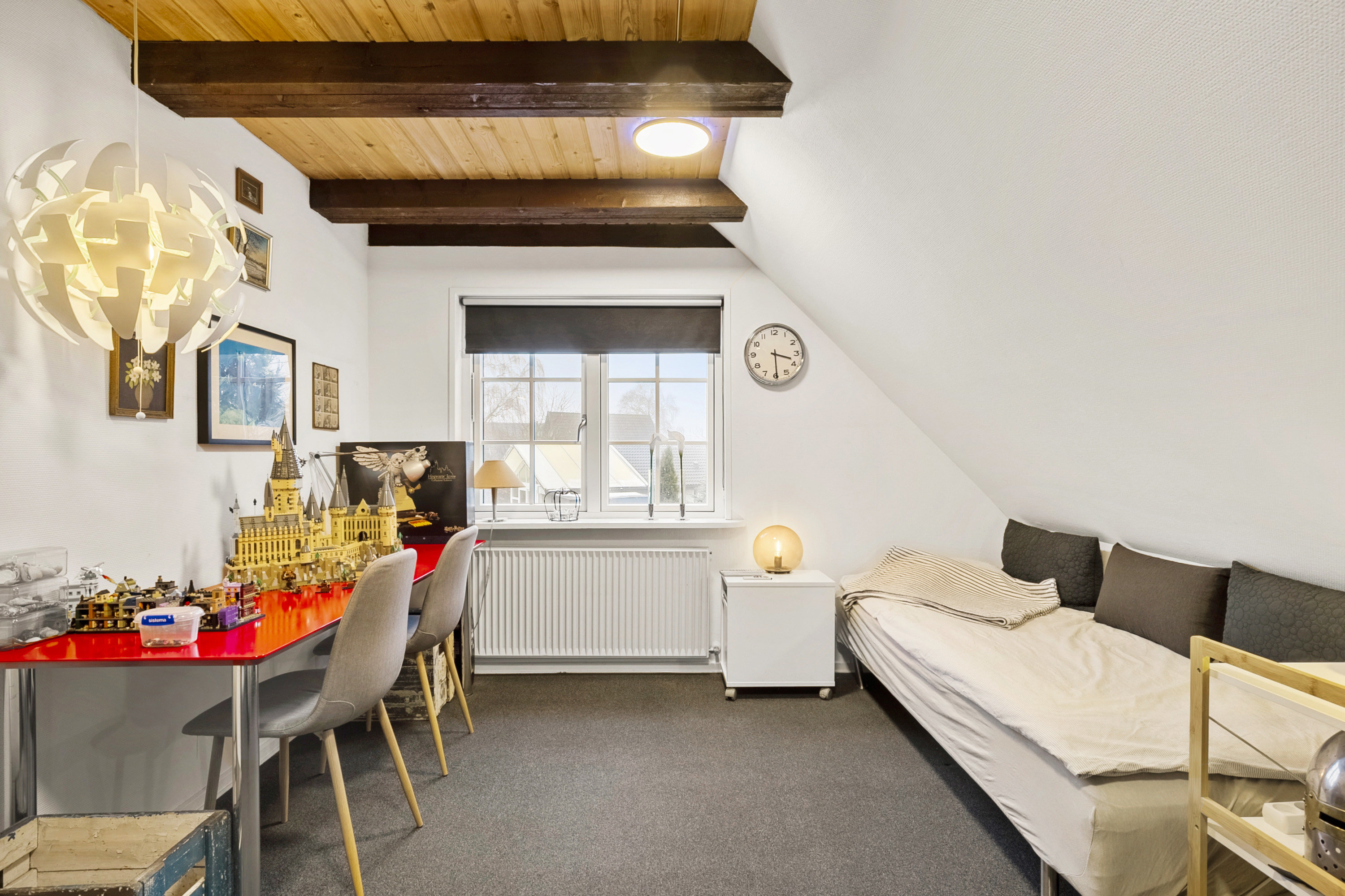 Fremhævet soveværelse billede i fuldskærmstilstand. Billede af Kærnehøjvej 106, Højby, 5260 Odense S