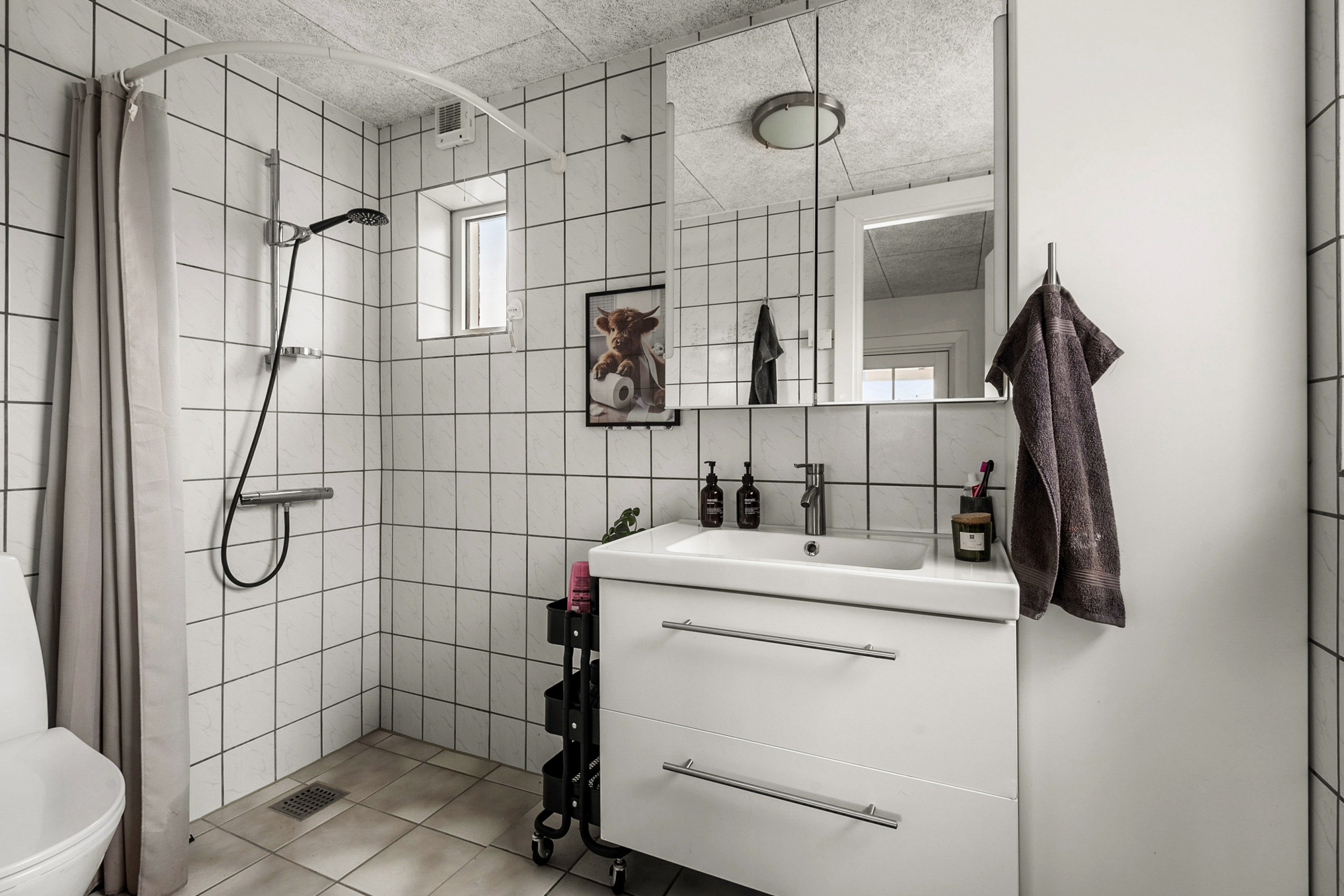 Fremhævet badeværelse billede i fuldskærmstilstand. Billede af Rævestræde 13, Nordenskov, 6800 Varde