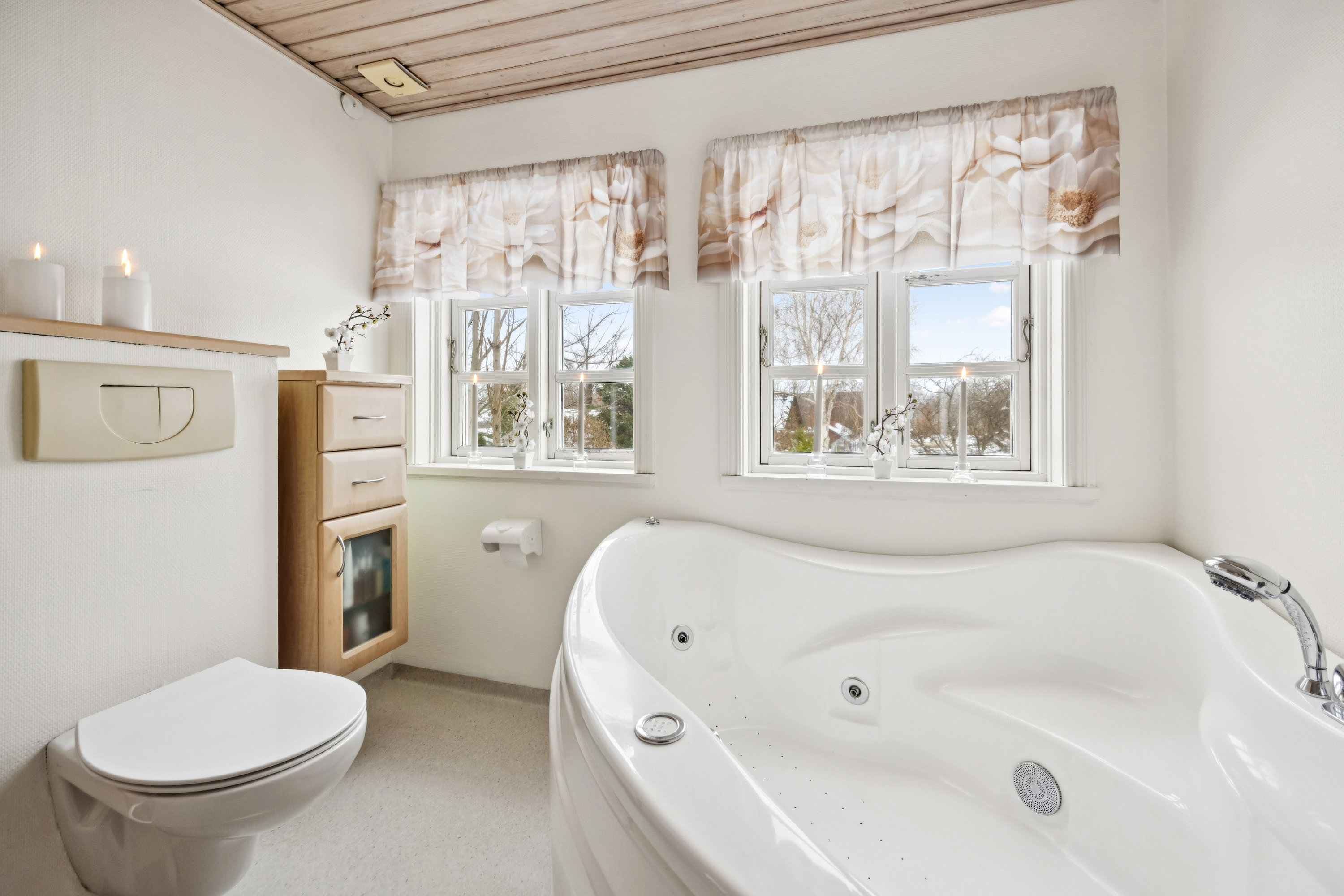 Fremhævet badeværelse billede i fuldskærmstilstand. Billede af Thistedvej 61, 9400 Nørresundby