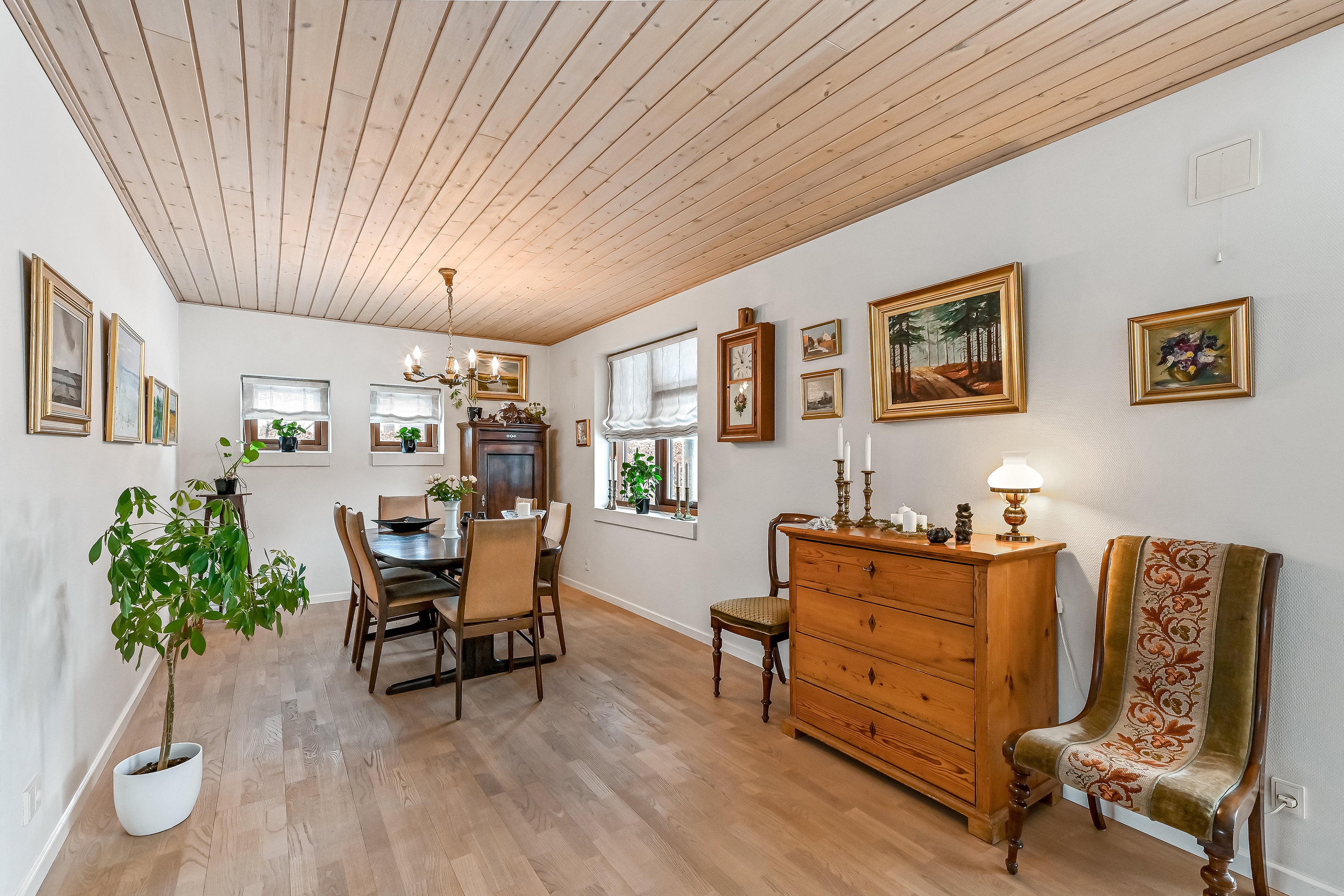 Miniaturebillede 2: stue. Billede af Nr. Lindvej 31D, Lind, 7400 Herning