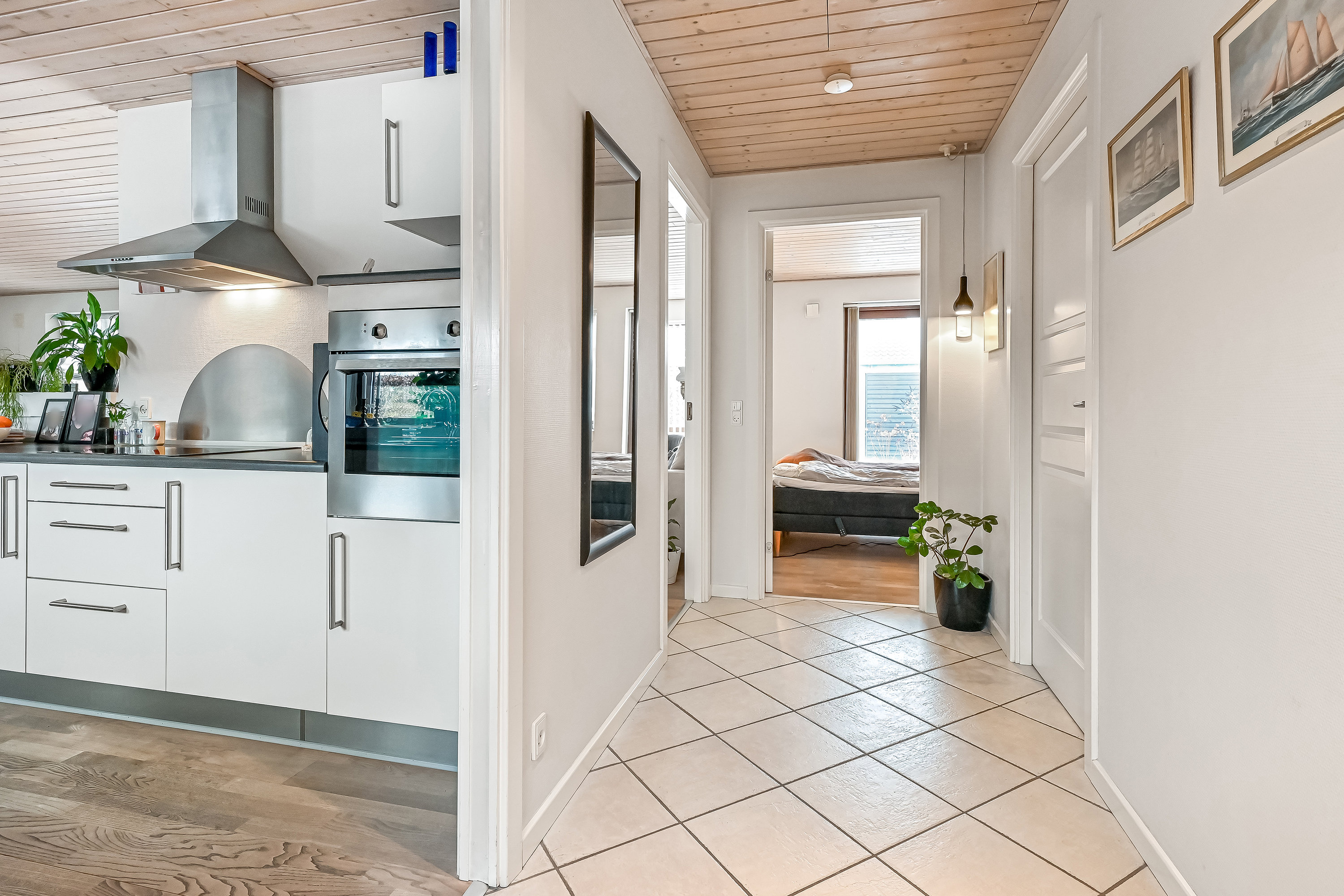 Fremhævet entré billede i fuldskærmstilstand. Billede af Nr. Lindvej 31D, Lind, 7400 Herning