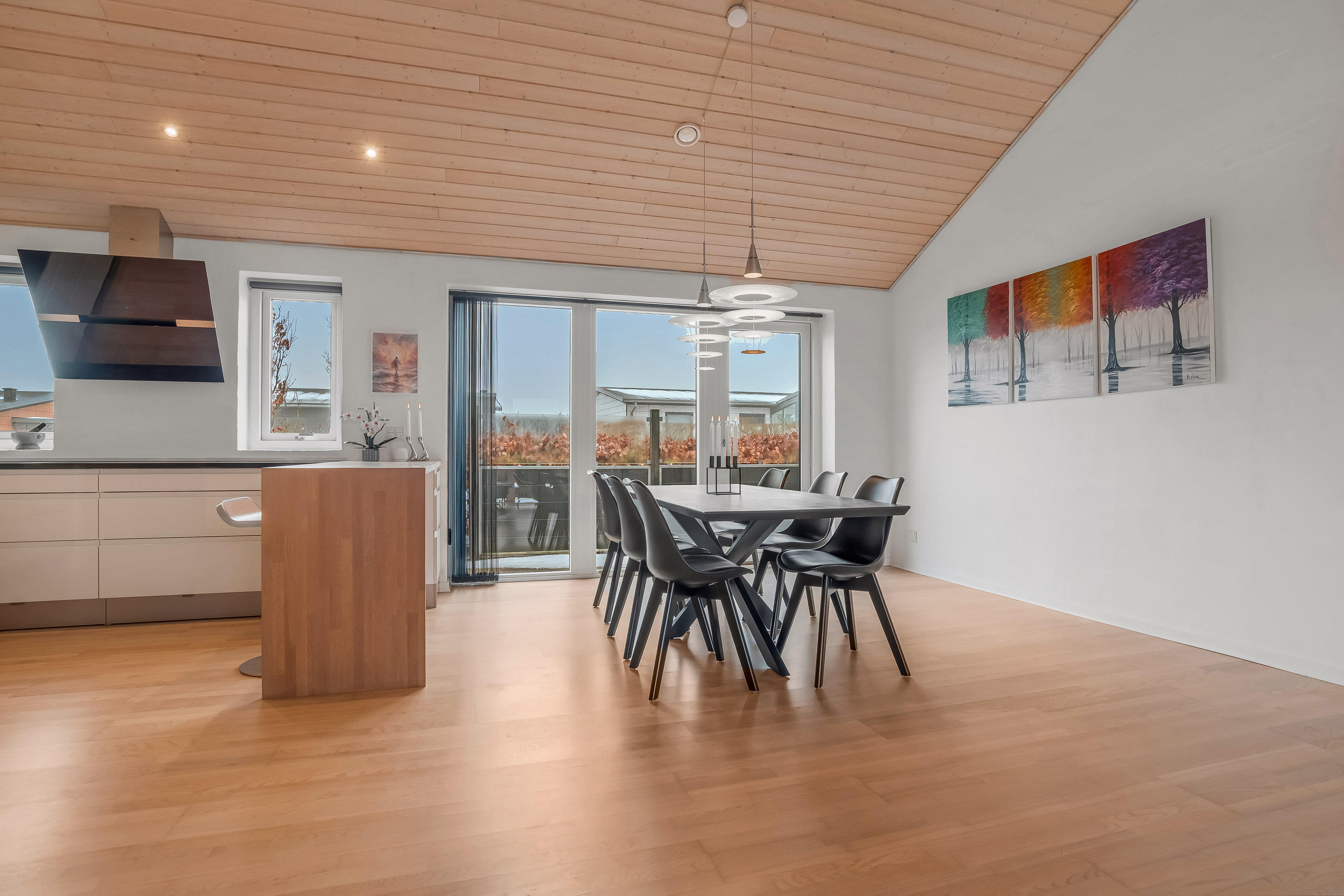 Fremhævet køkken alrum billede i fuldskærmstilstand. Billede af Under Egen 16, Halgårde, 7500 Holstebro