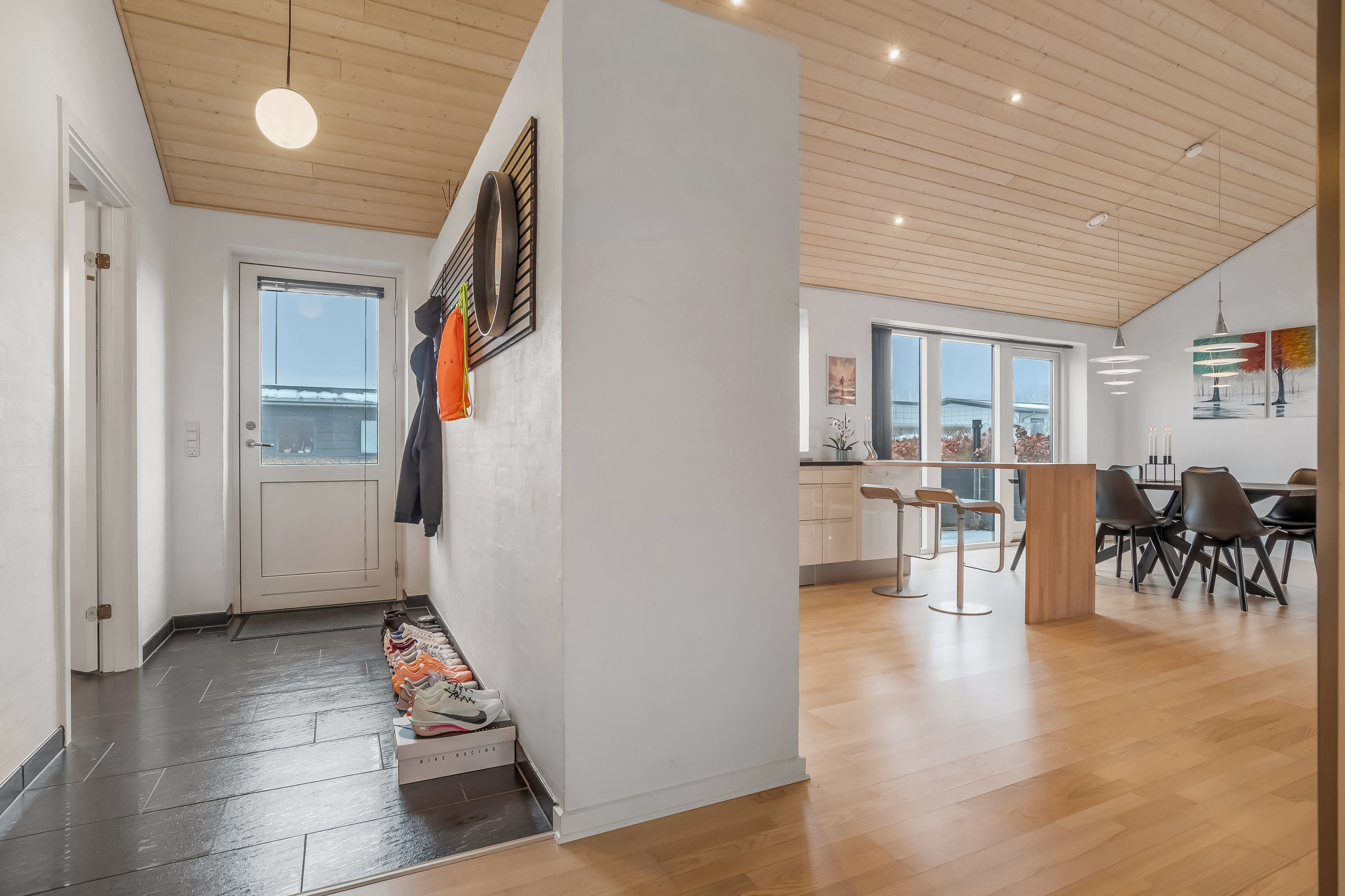 Fremhævet entré billede i fuldskærmstilstand. Billede af Under Egen 16, Halgårde, 7500 Holstebro