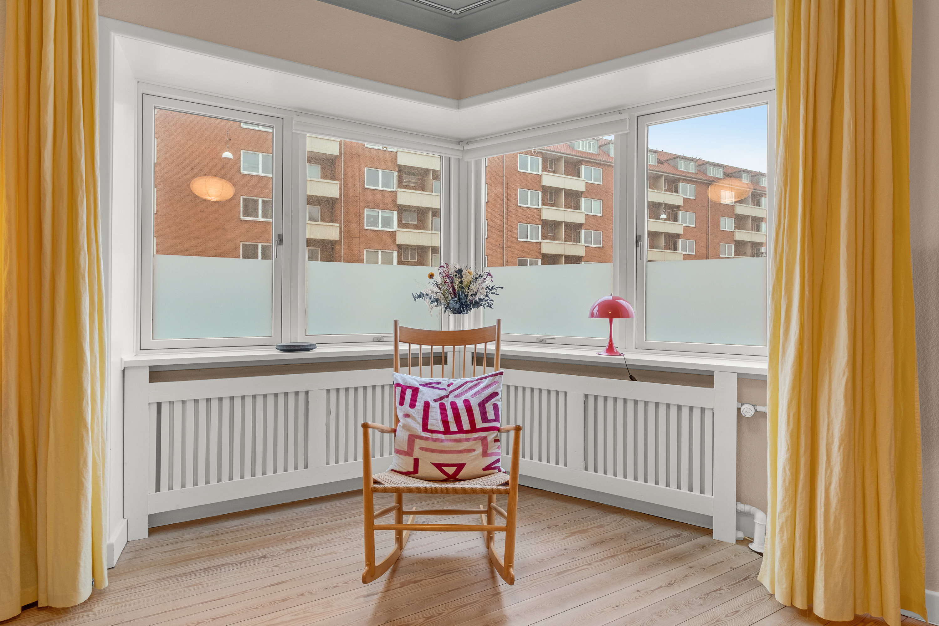 Fremhævet stue billede i fuldskærmstilstand. Billede af Harald Jensens Plads 21, st.. th., 8000 Aarhus C