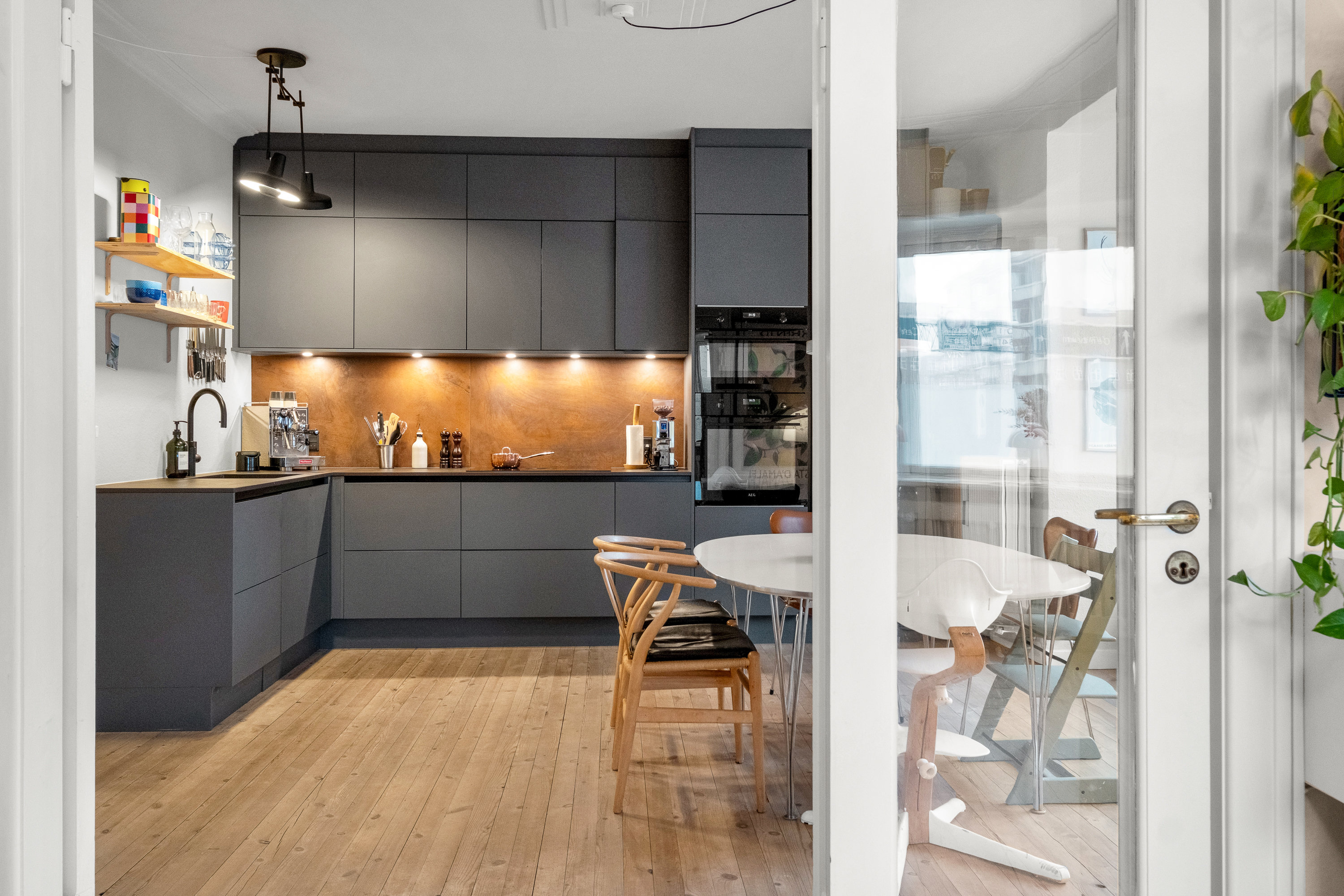 Miniaturebillede 1: køkken. Billede af Harald Jensens Plads 21, st.. th., 8000 Aarhus C