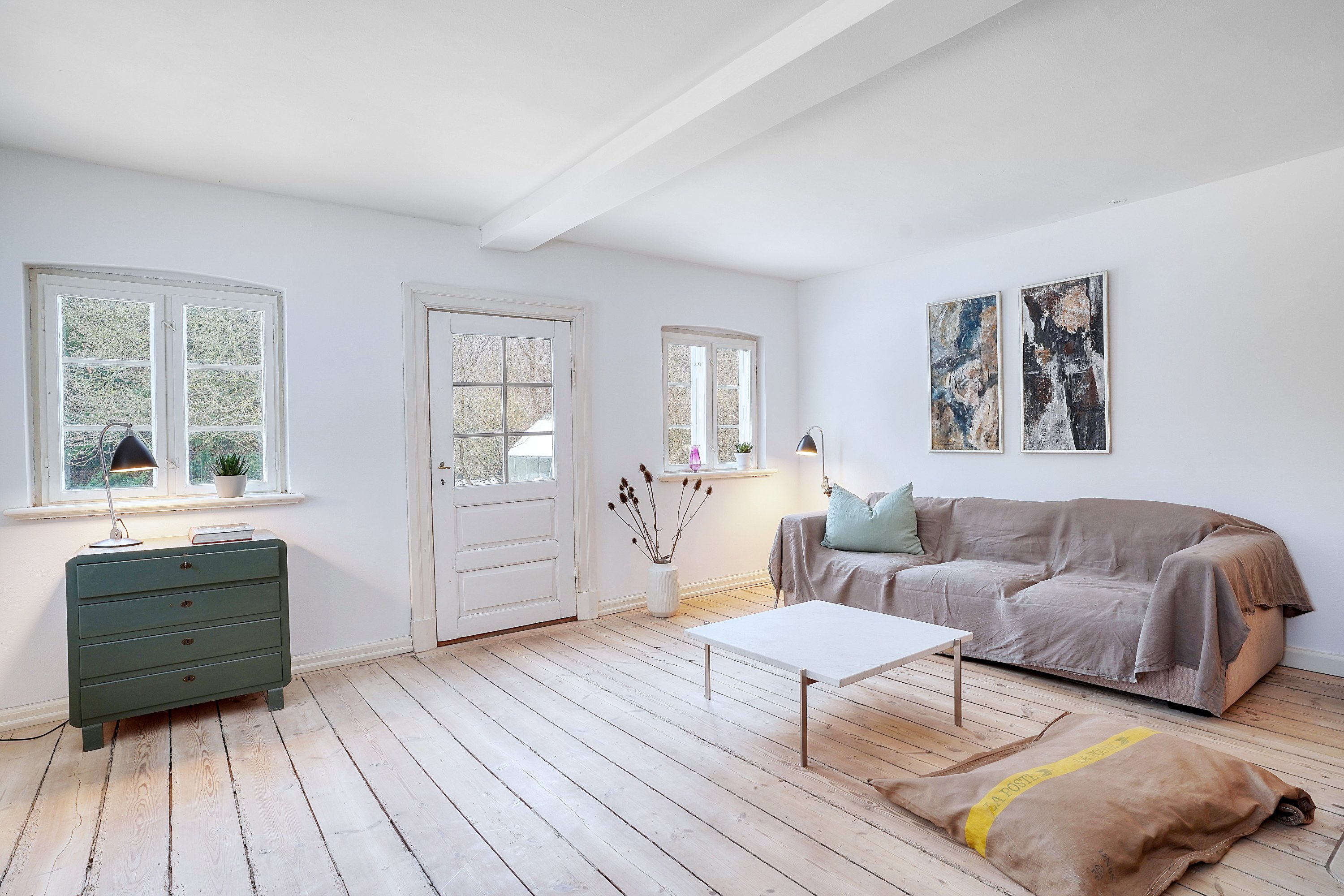 Fremhævet stue billede i fuldskærmstilstand. Billede af Olaf Poulsens Alle 2, 3480 Fredensborg