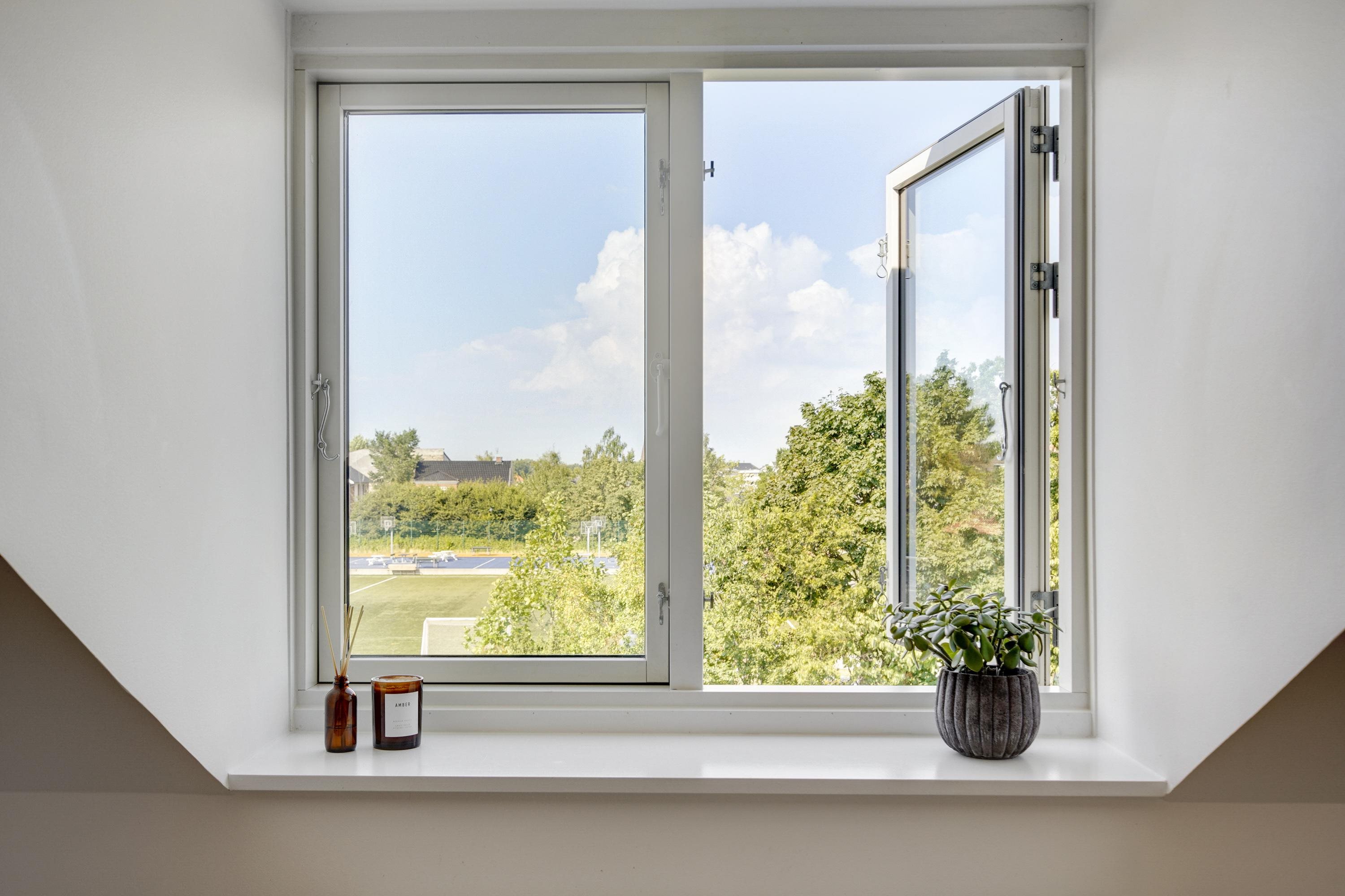 Fremhævet køkken billede i fuldskærmstilstand. Billede af Callisensvej 23, 2., 2900 Hellerup