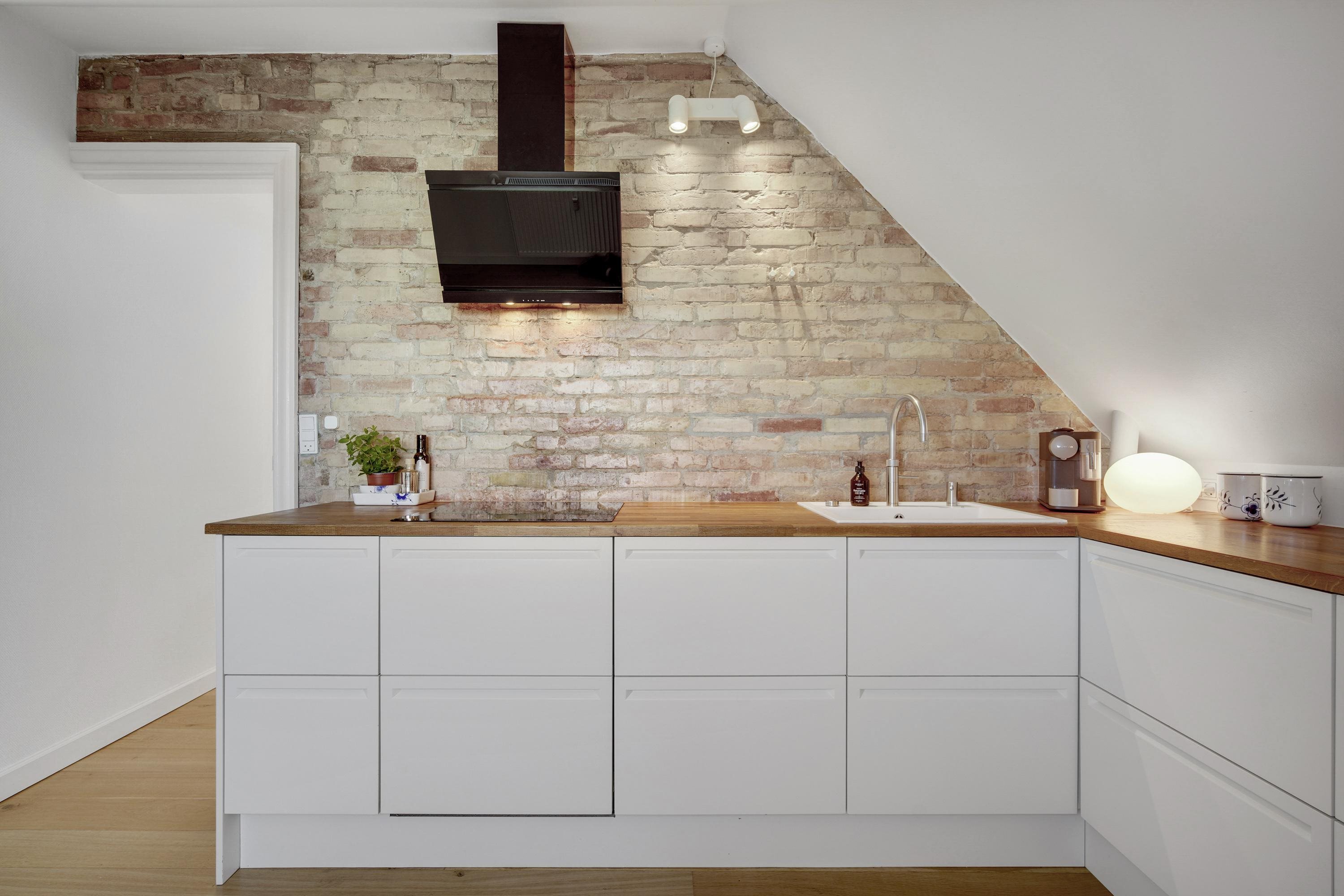 Fremhævet køkken billede i fuldskærmstilstand. Billede af Callisensvej 23, 2., 2900 Hellerup