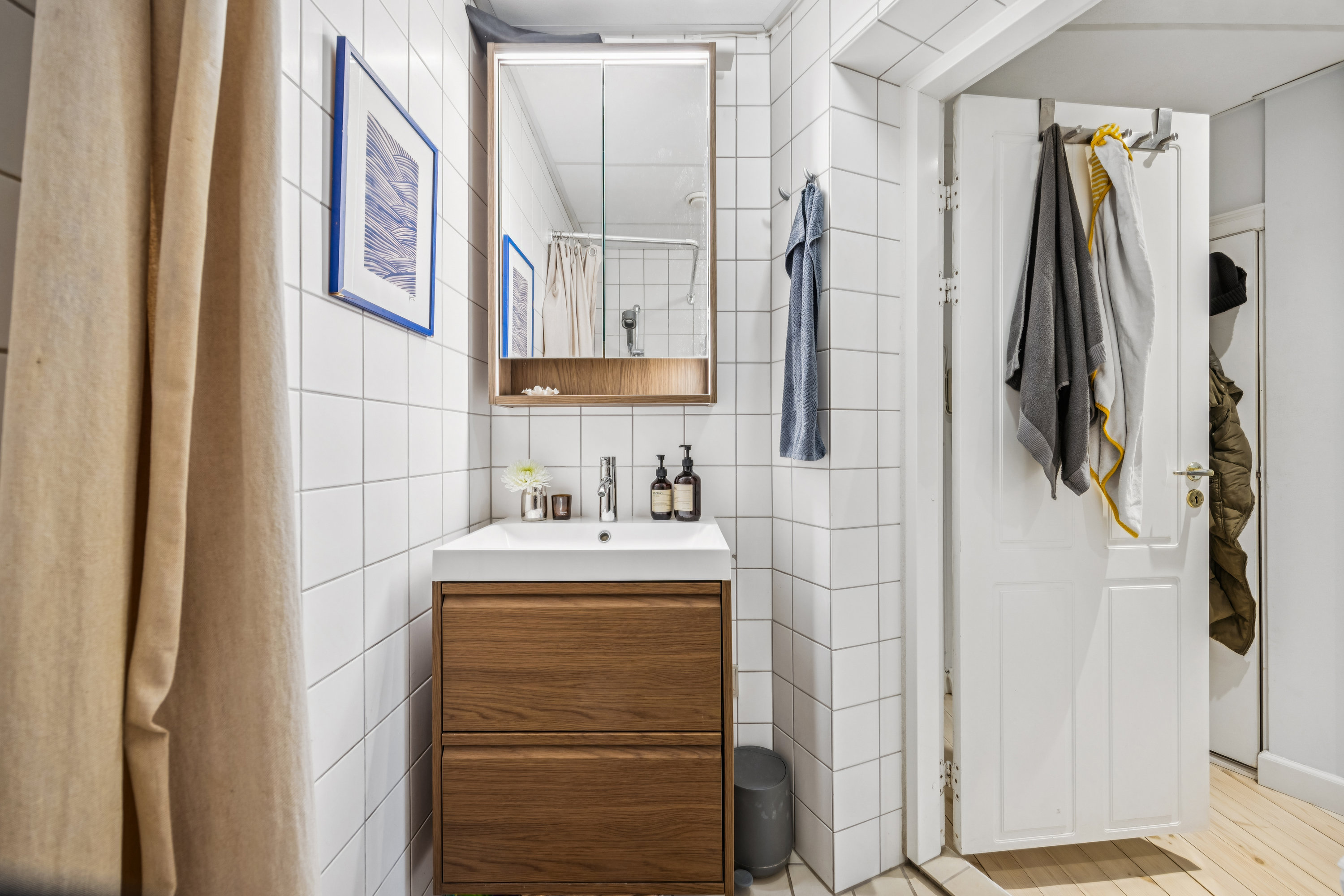 Fremhævet badeværelse billede i fuldskærmstilstand. Billede af Langelandsvej 51, 2. th., 2000 Frederiksberg