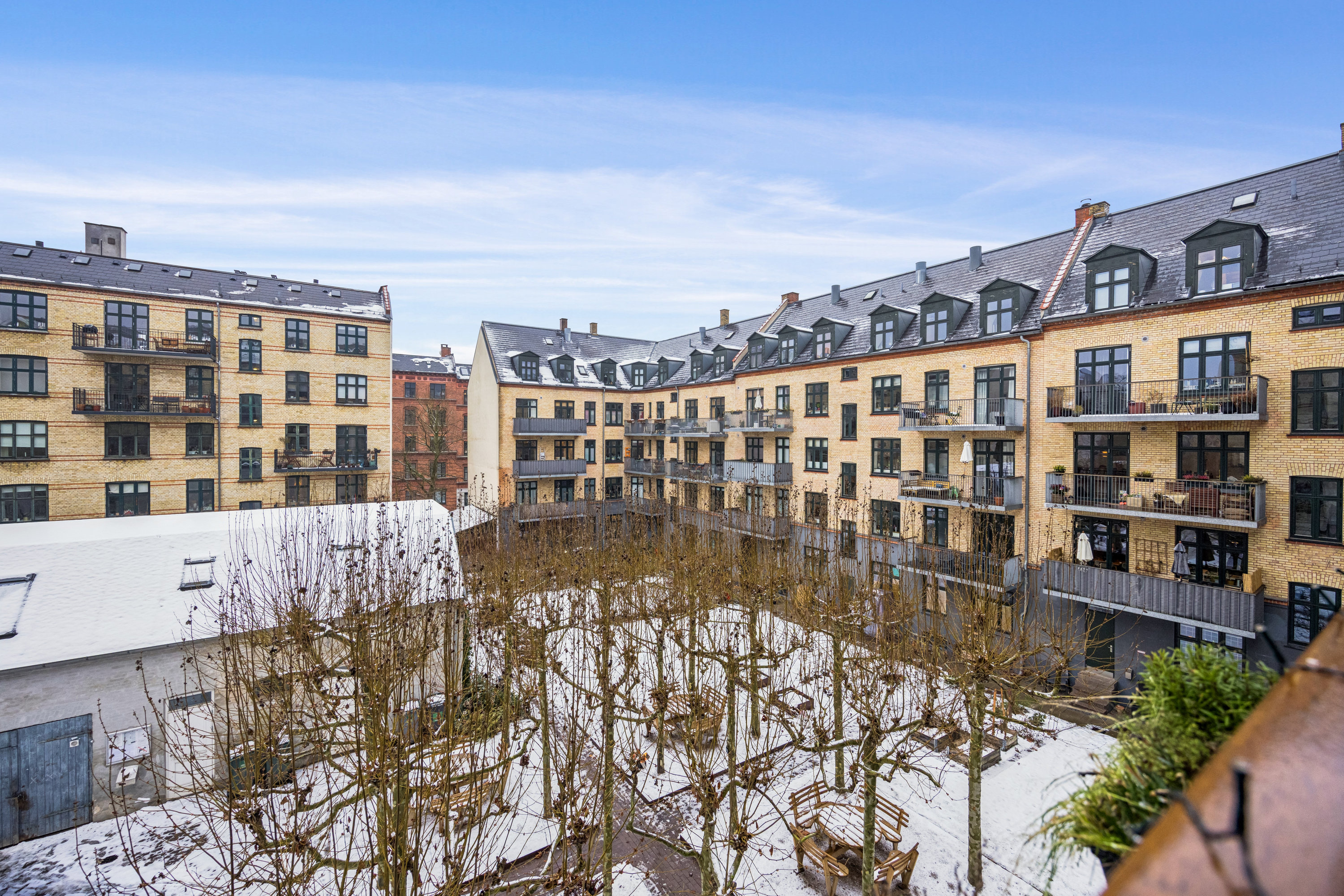 Fremhævet andet billede i fuldskærmstilstand. Billede af Langelandsvej 51, 2. th., 2000 Frederiksberg