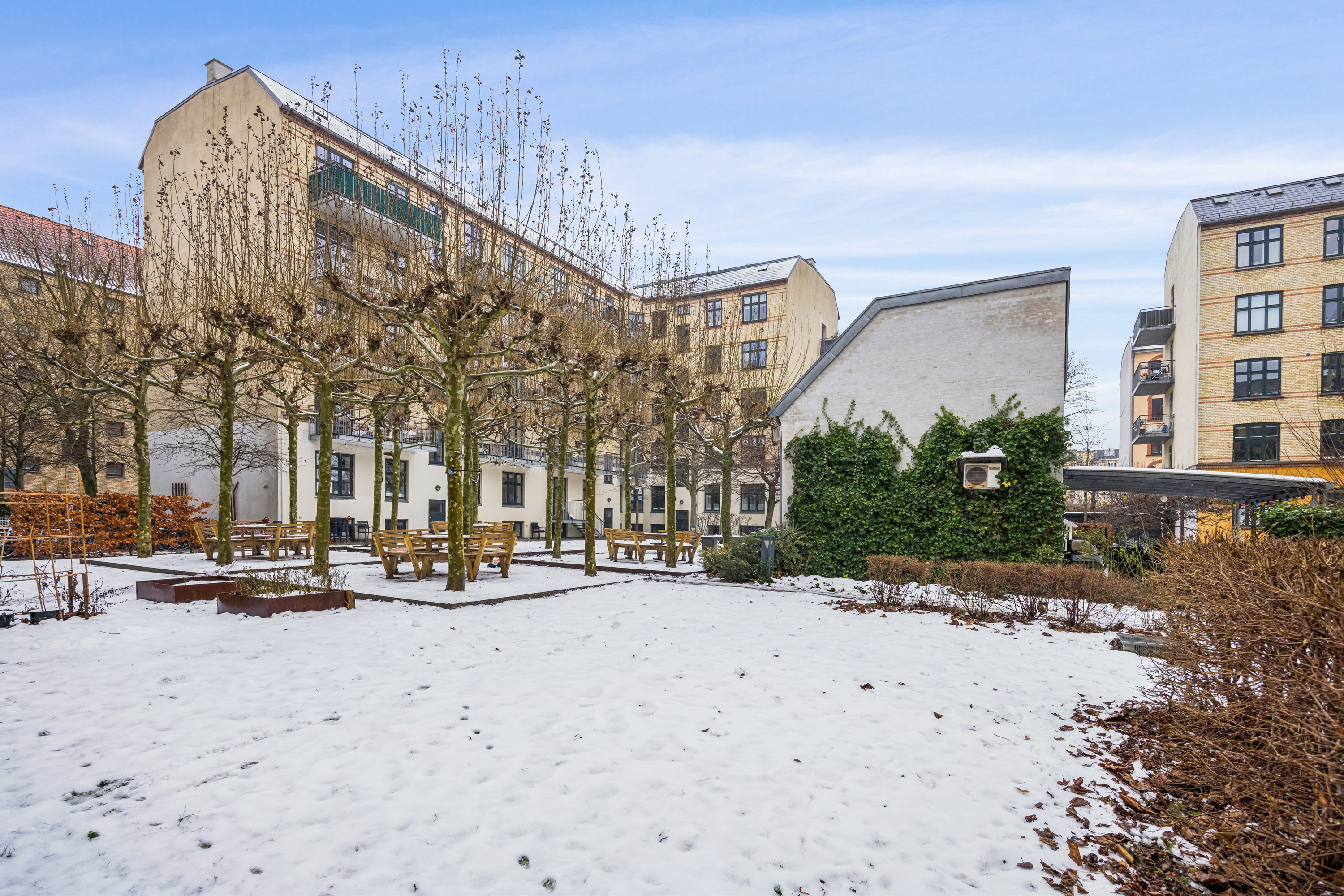 Fremhævet andet billede i fuldskærmstilstand. Billede af Langelandsvej 51, 2. th., 2000 Frederiksberg