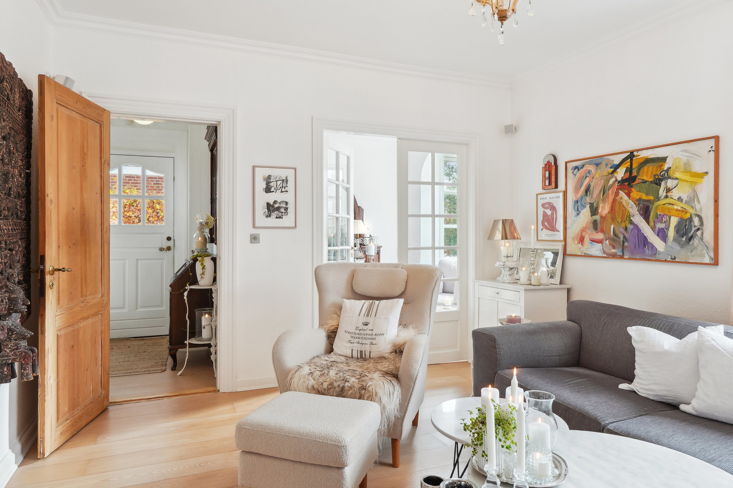 Fremhævet stue billede i fuldskærmstilstand. Billede af Gammel Løkkensvej 8, 9800 Hjørring