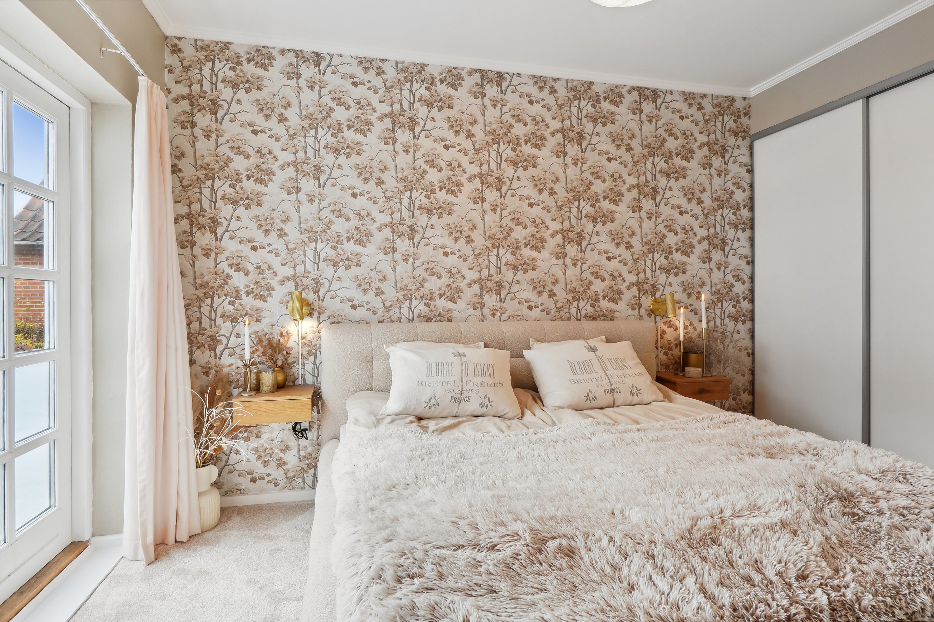 Fremhævet værelse billede i fuldskærmstilstand. Billede af Gammel Løkkensvej 8, 9800 Hjørring