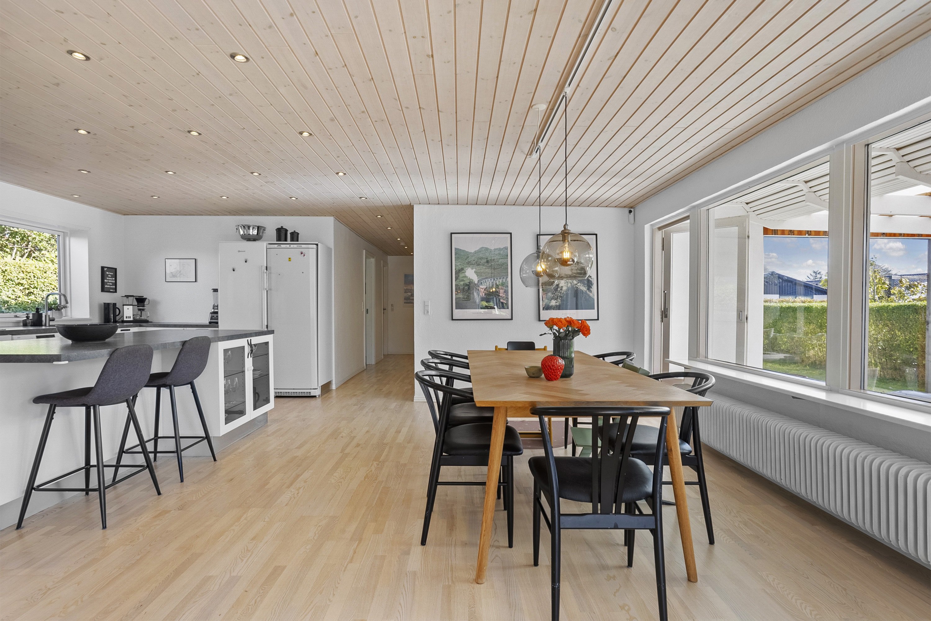 Fremhævet køkken/alrum billede i fuldskærmstilstand. Billede af Engvej 9, 9800 Hjørring