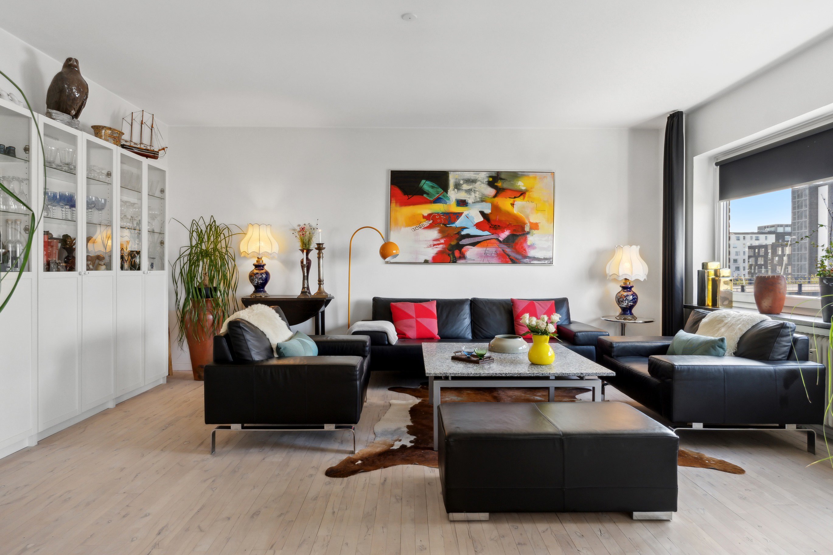 Fremhævet opholdsstue billede i fuldskærmstilstand. Billede af Vesterbrogade 2A, 2. th., 9400 Nørresundby