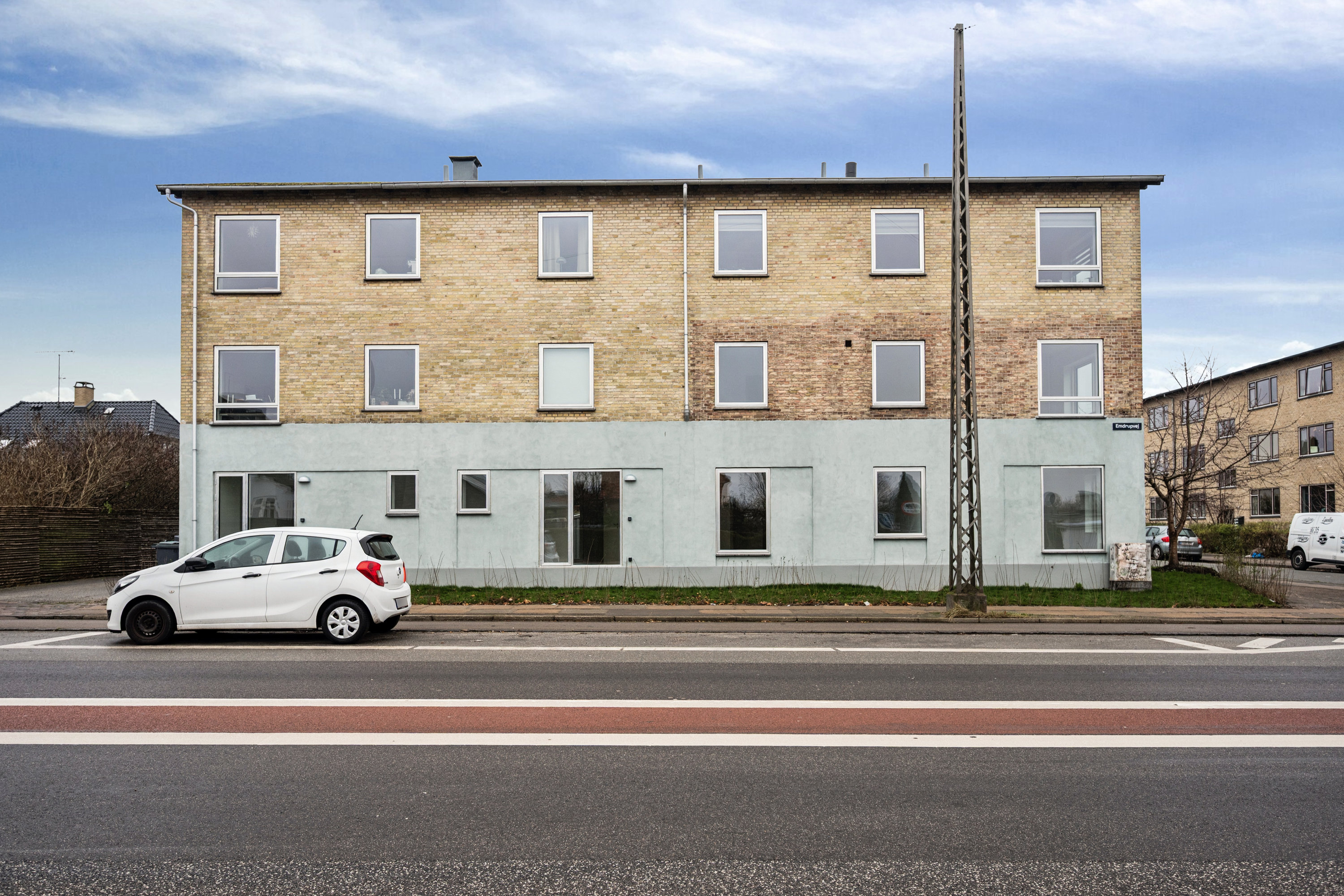 Fremhævet  billede i fuldskærmstilstand. Billede af Emdrupvej 155B, 2400 København NV