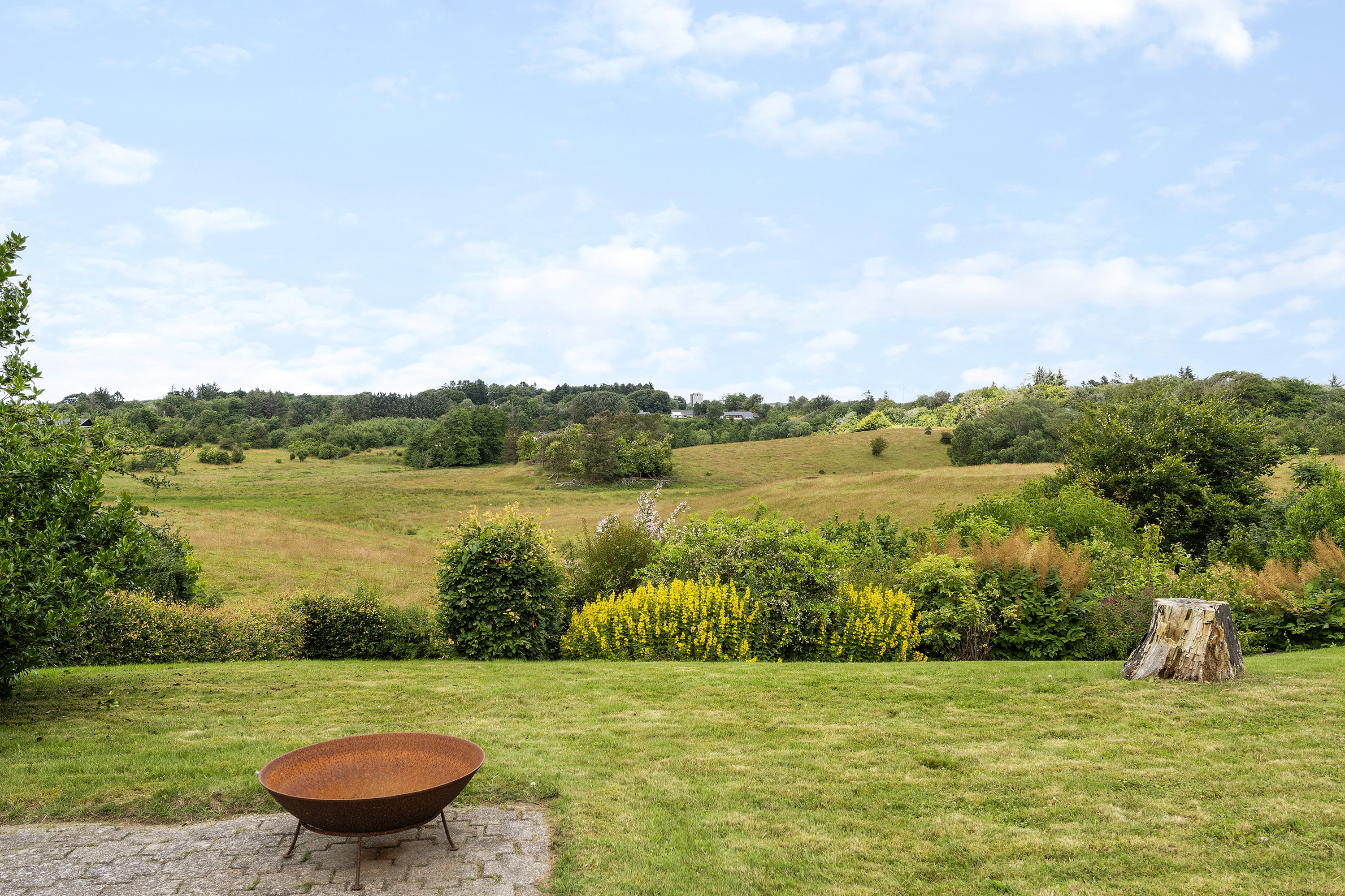 Fremhævet have billede i fuldskærmstilstand. Billede af Toplærkevej 9, 9800 Hjørring