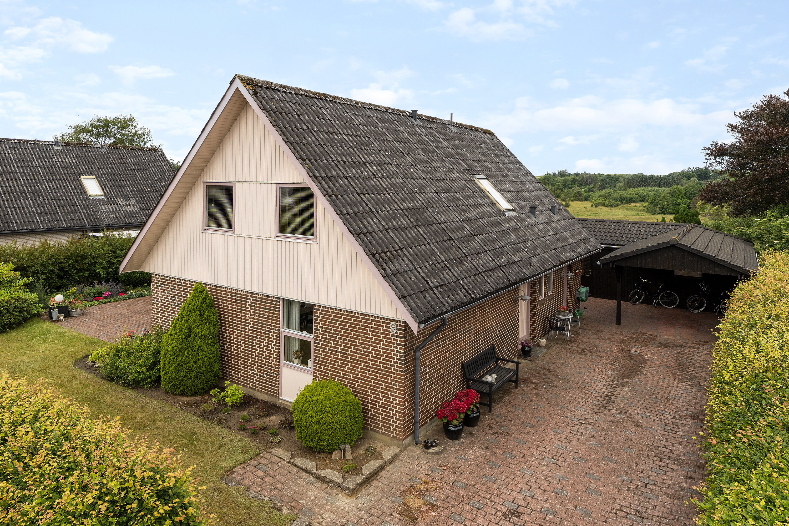 Fremhævet set oppe fra billede i fuldskærmstilstand. Billede af Toplærkevej 9, 9800 Hjørring