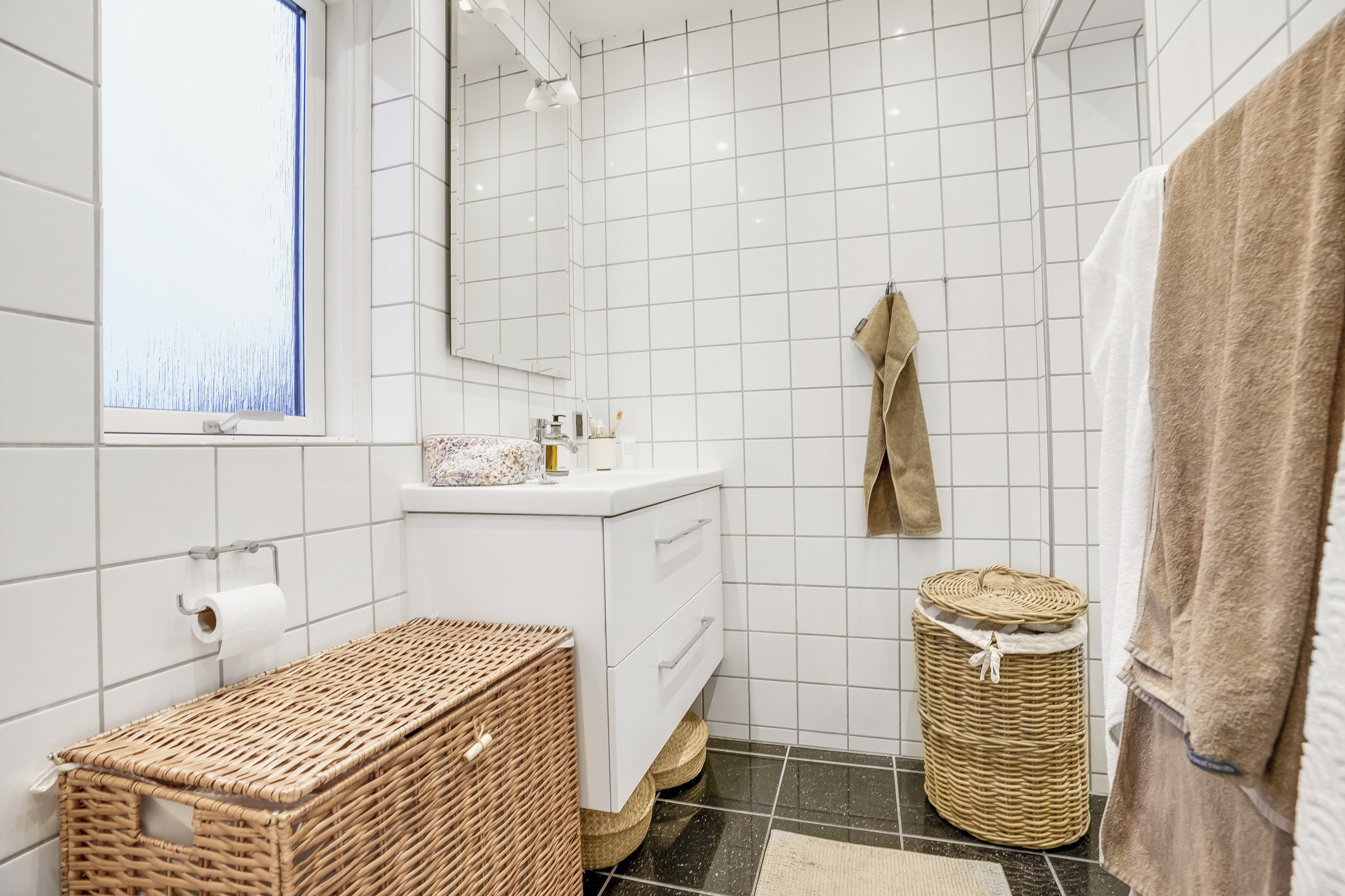 Fremhævet andet billede i fuldskærmstilstand. Billede af Kastanievej 12, 1., 5230 Odense M