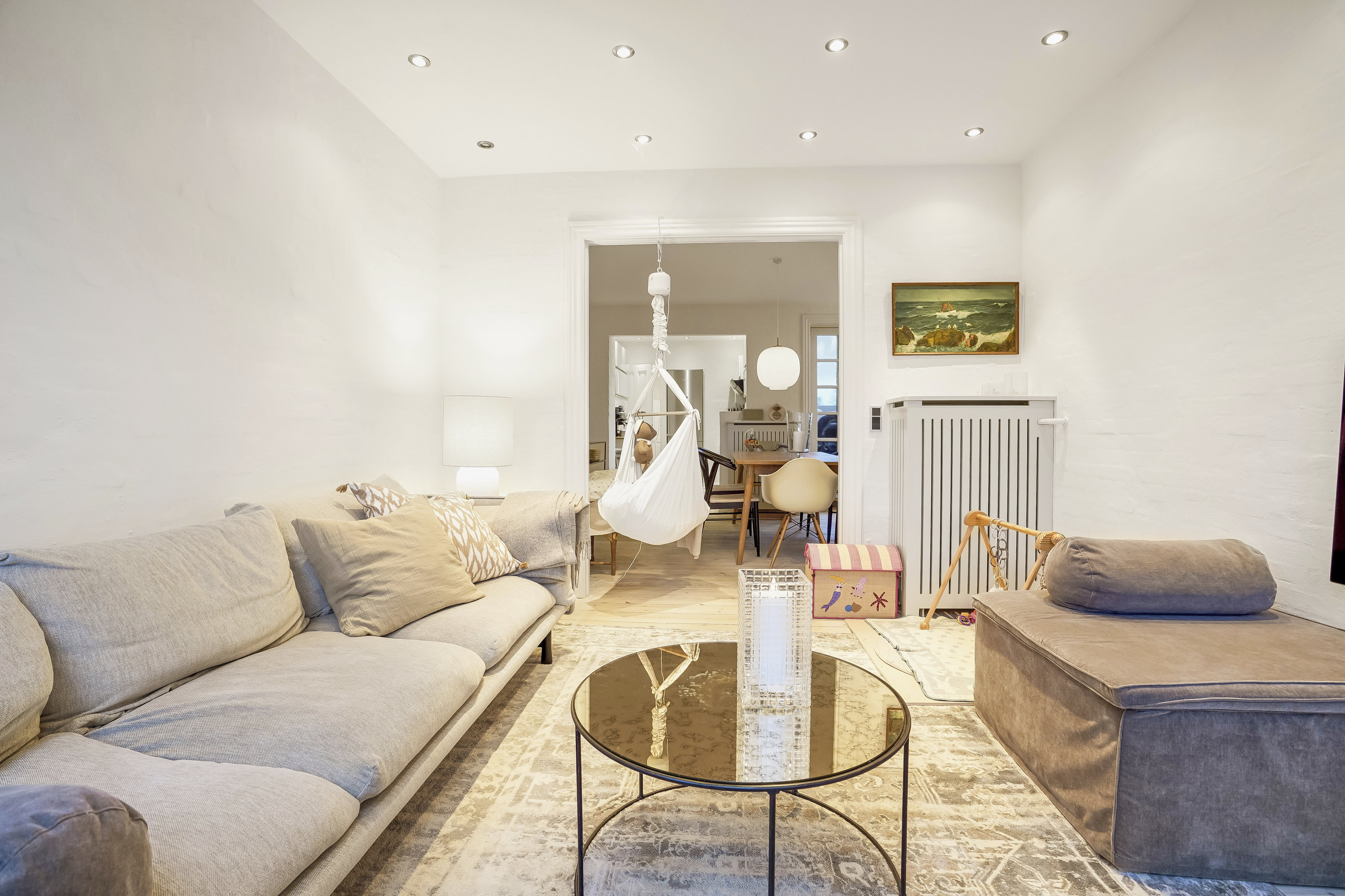 Fremhævet stue billede i fuldskærmstilstand. Billede af Kastanievej 12, 1., 5230 Odense M