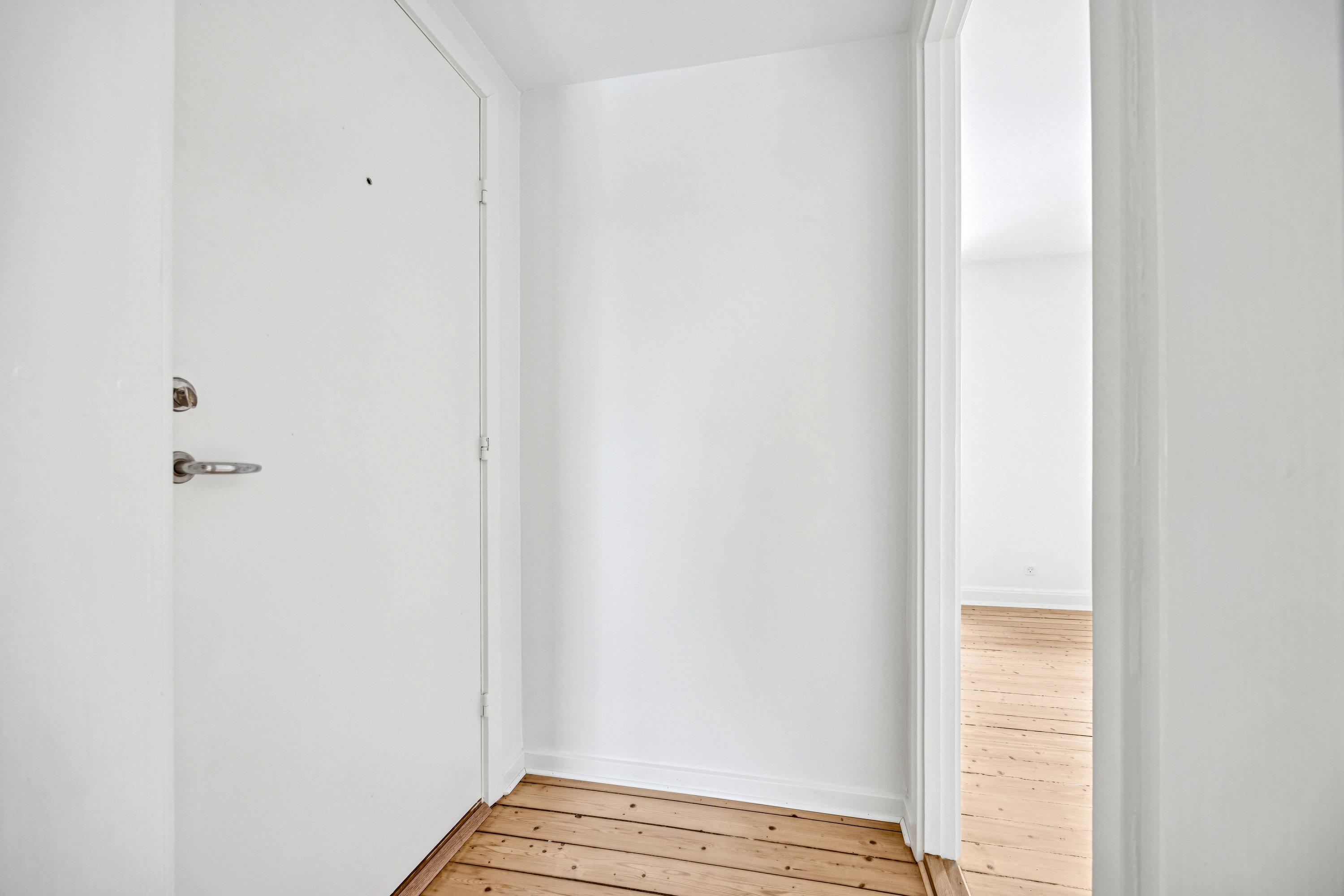 Fremhævet gang billede i fuldskærmstilstand. Billede af Østre Alle 42, 2. tv., 9000 Aalborg