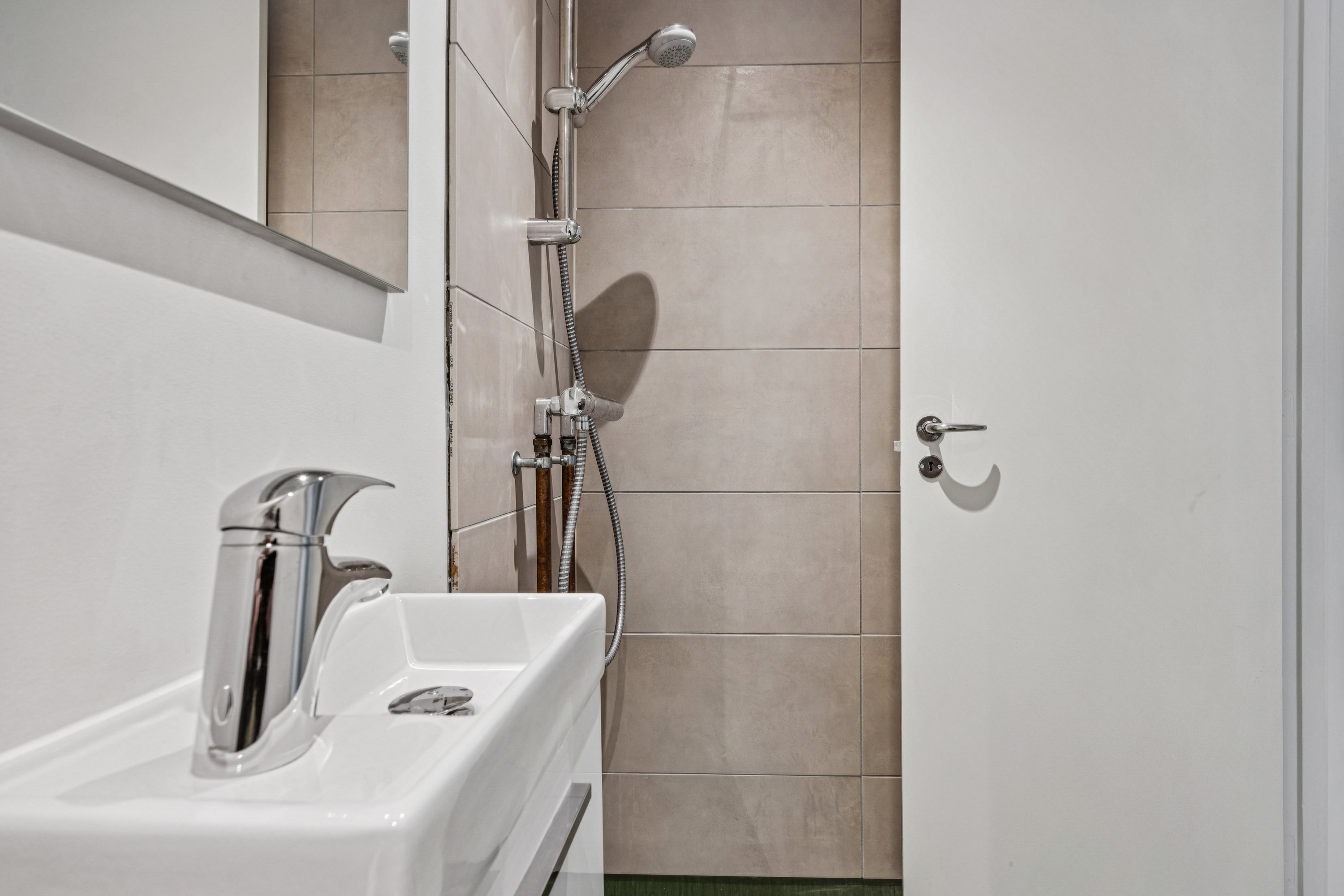 Fremhævet badeværelse billede i fuldskærmstilstand. Billede af Østre Alle 42, 2. tv., 9000 Aalborg