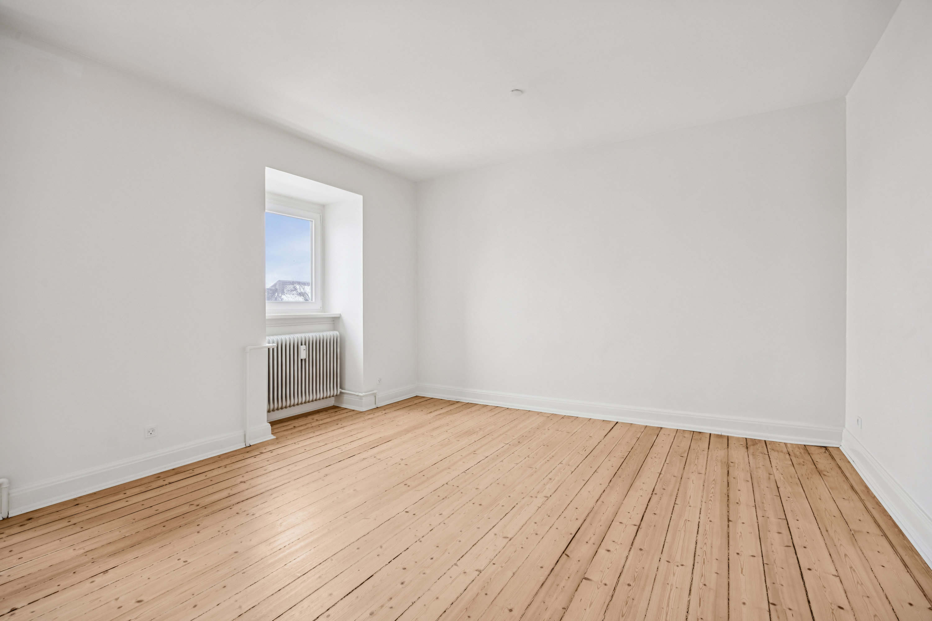 Fremhævet stue billede i fuldskærmstilstand. Billede af Østre Alle 42, 2. tv., 9000 Aalborg