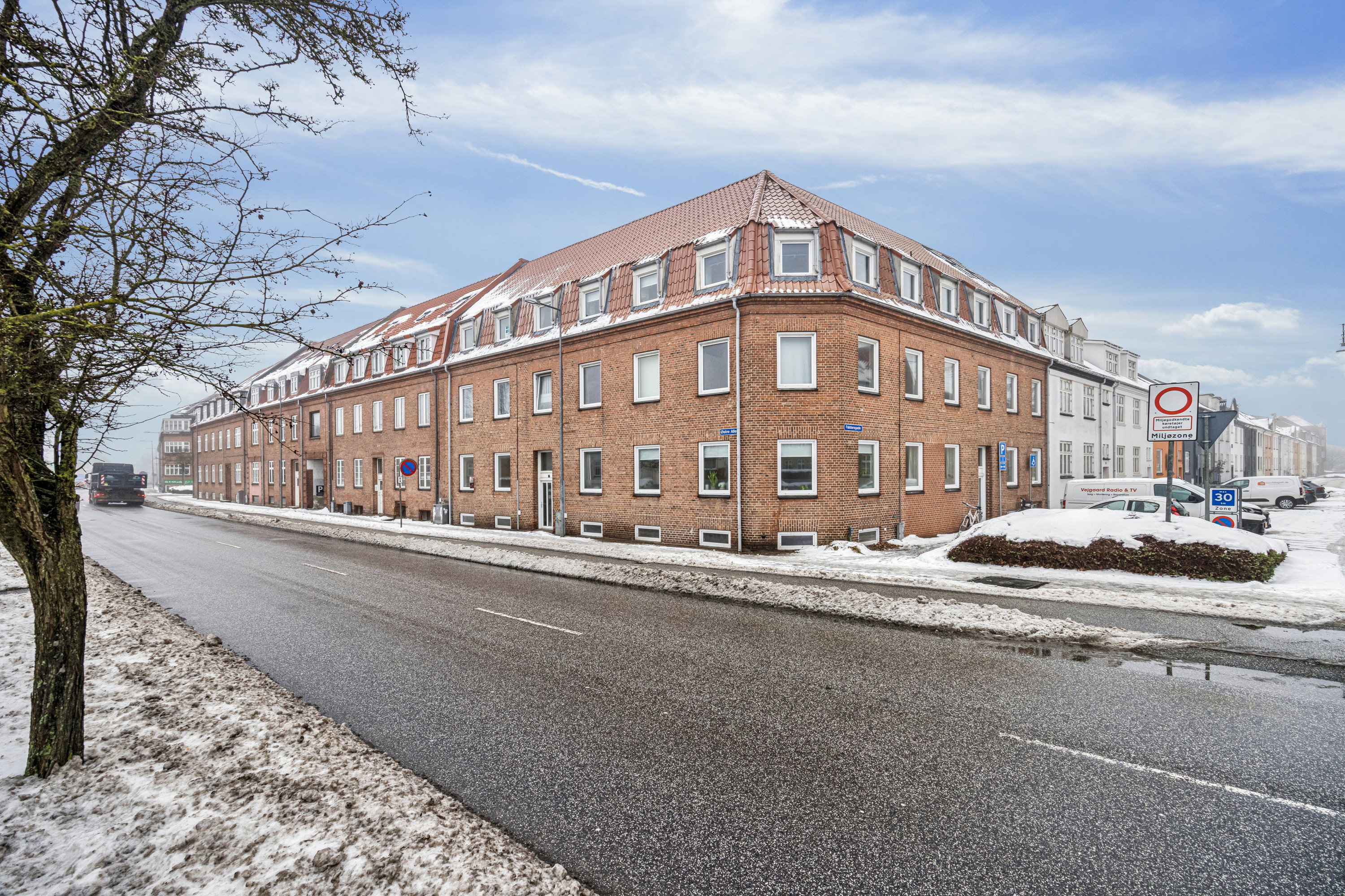 Miniaturebillede 1: facade. Billede af Østre Alle 42, 2. tv., 9000 Aalborg