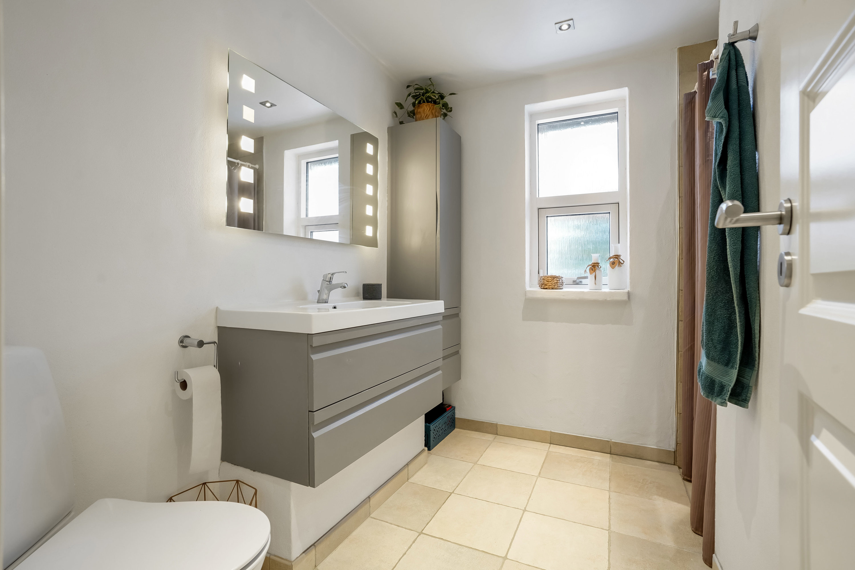 Fremhævet badeværelse billede i fuldskærmstilstand. Billede af Daltoften 113, Agedrup, 5320 Agedrup