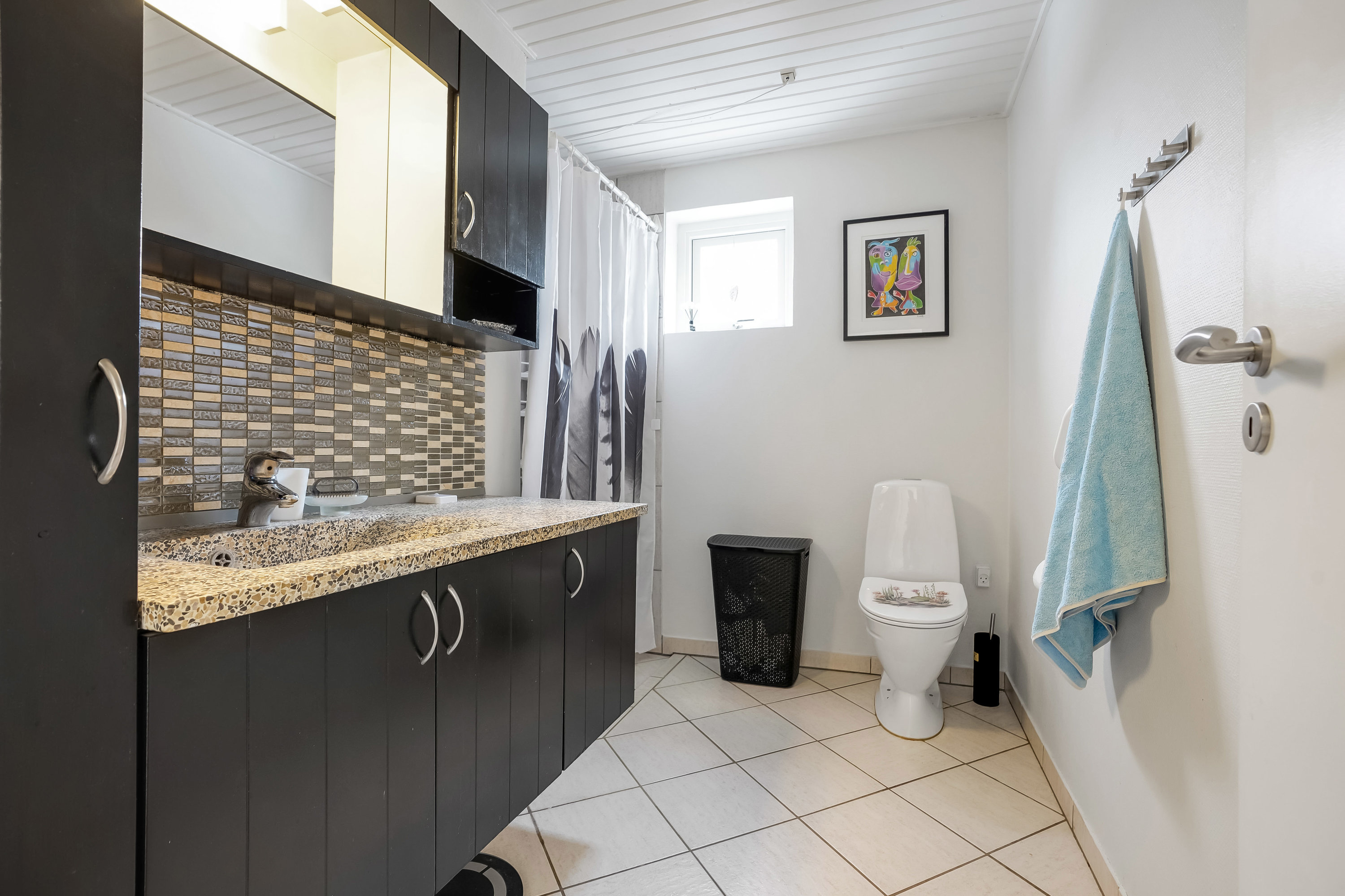 Fremhævet badeværelse billede i fuldskærmstilstand. Billede af Teglbakken 31B, Tommerup St, 5690 Tommerup