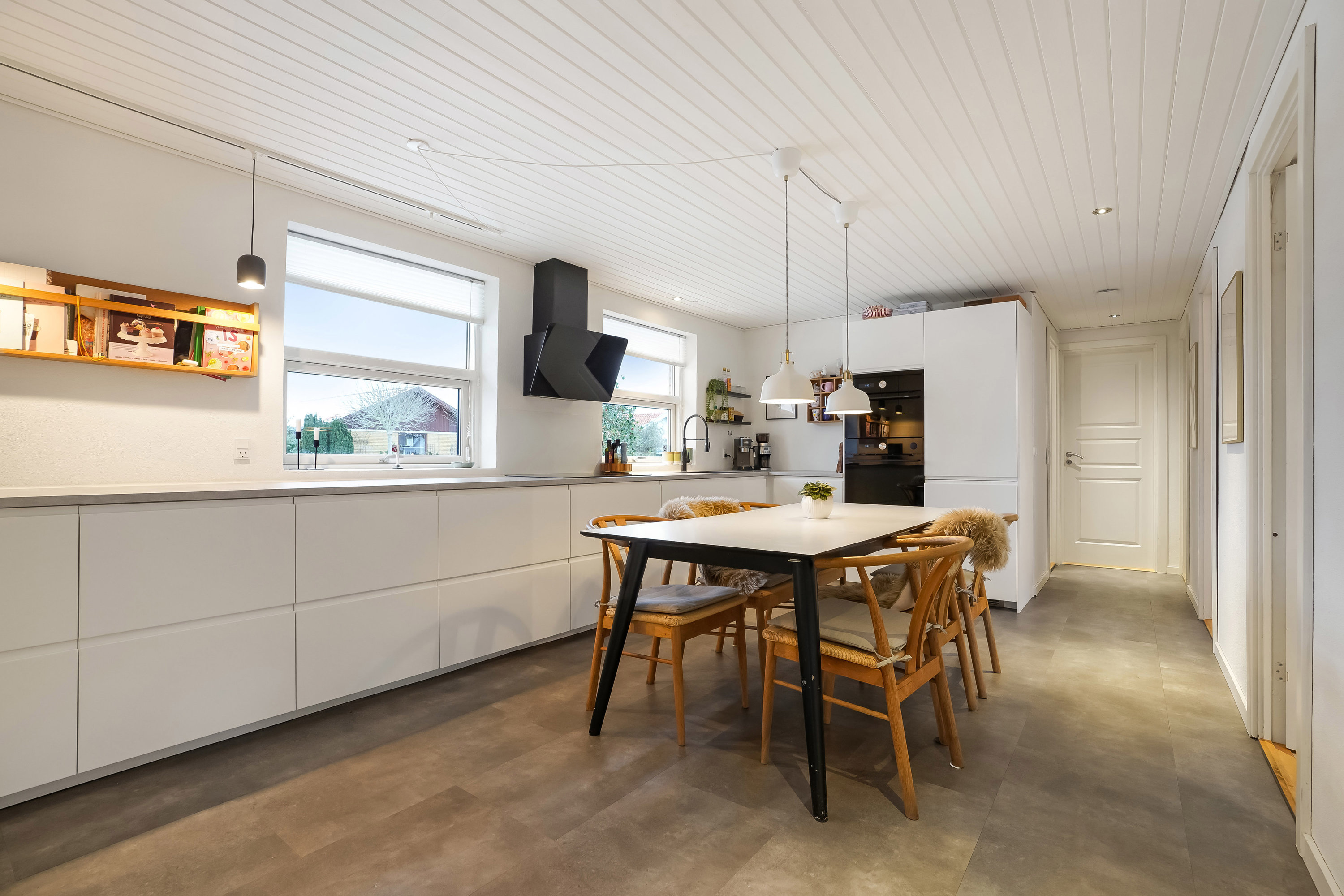 Fremhævet køkken billede i fuldskærmstilstand. Billede af Daltoften 113, Agedrup, 5320 Agedrup