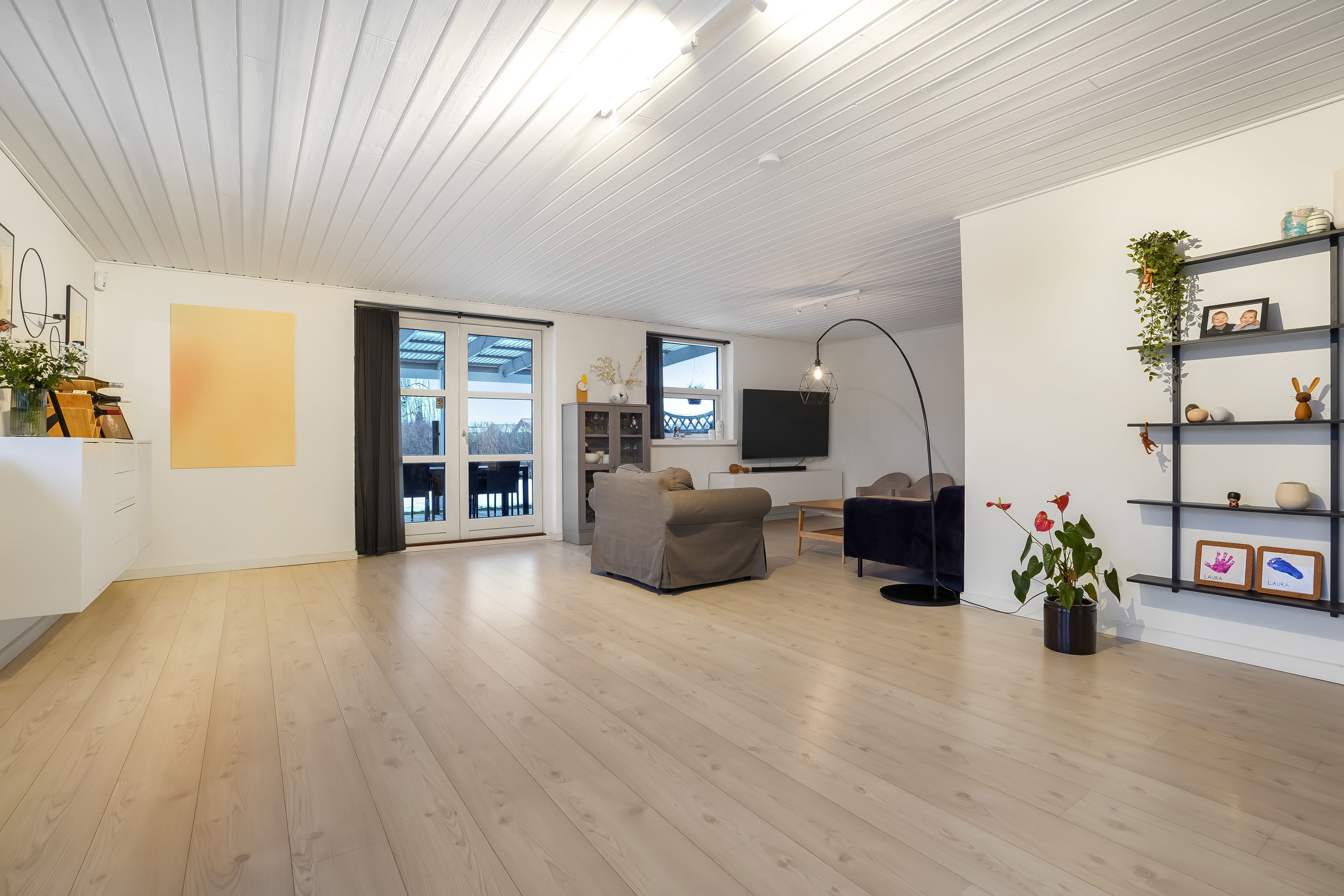 Fremhævet stue billede i fuldskærmstilstand. Billede af Daltoften 113, Agedrup, 5320 Agedrup