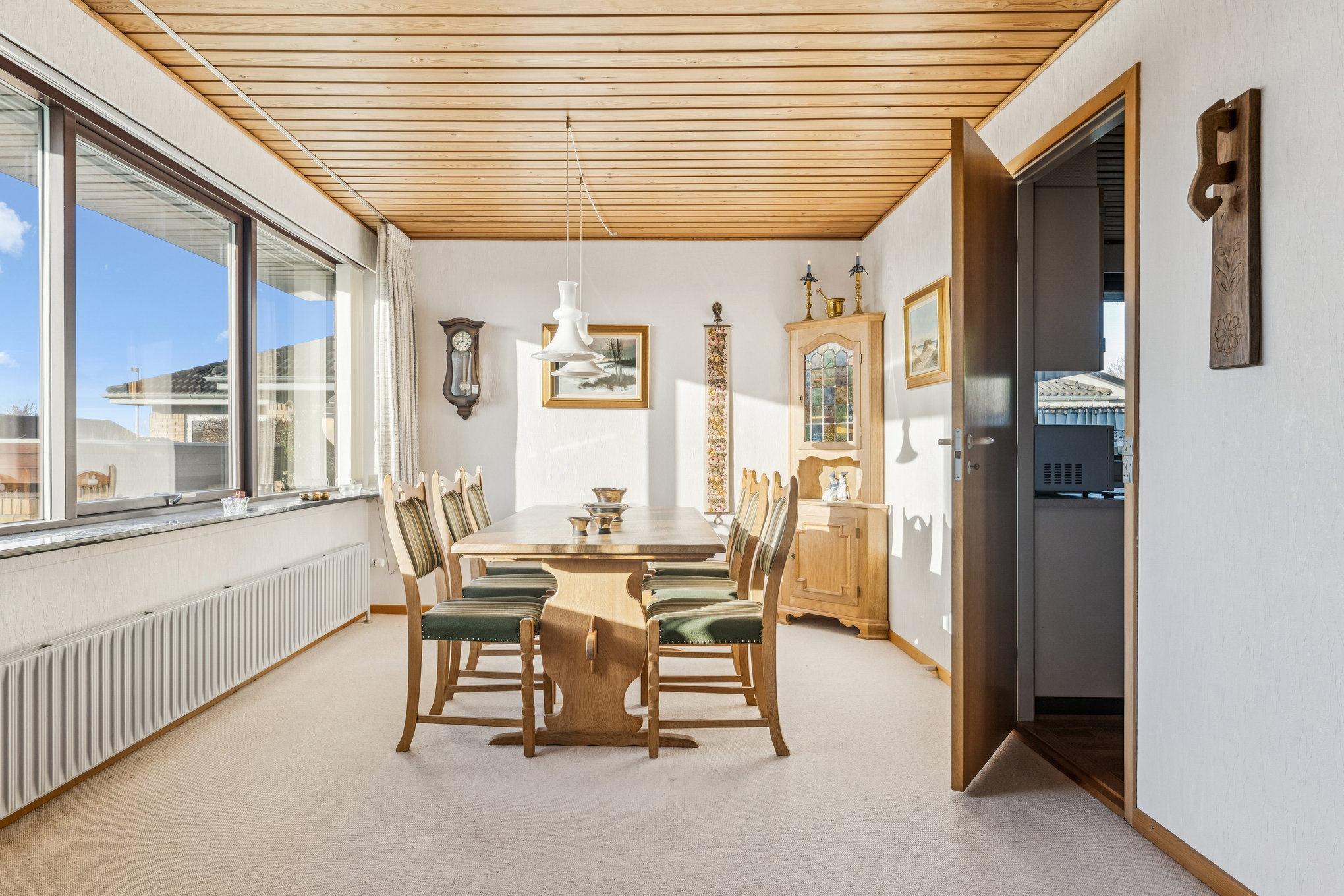 Fremhævet stue billede i fuldskærmstilstand. Billede af Kildebakken 4, 8920 Randers NV