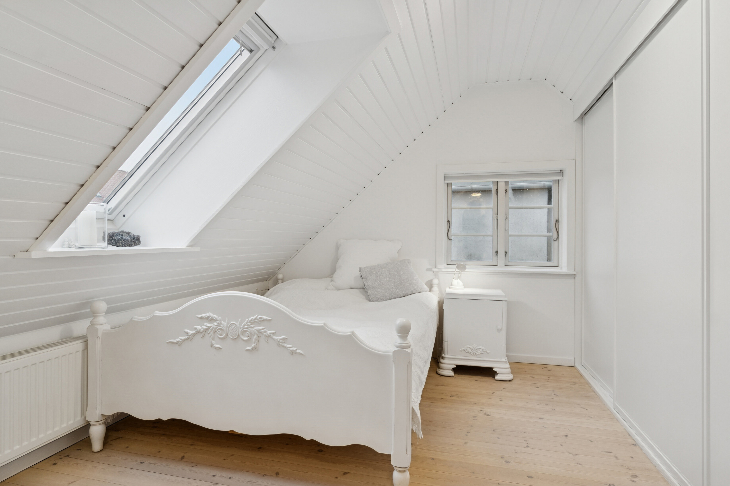 Fremhævet soveværelse billede i fuldskærmstilstand. Billede af Møllegade 32, 3700 Rønne