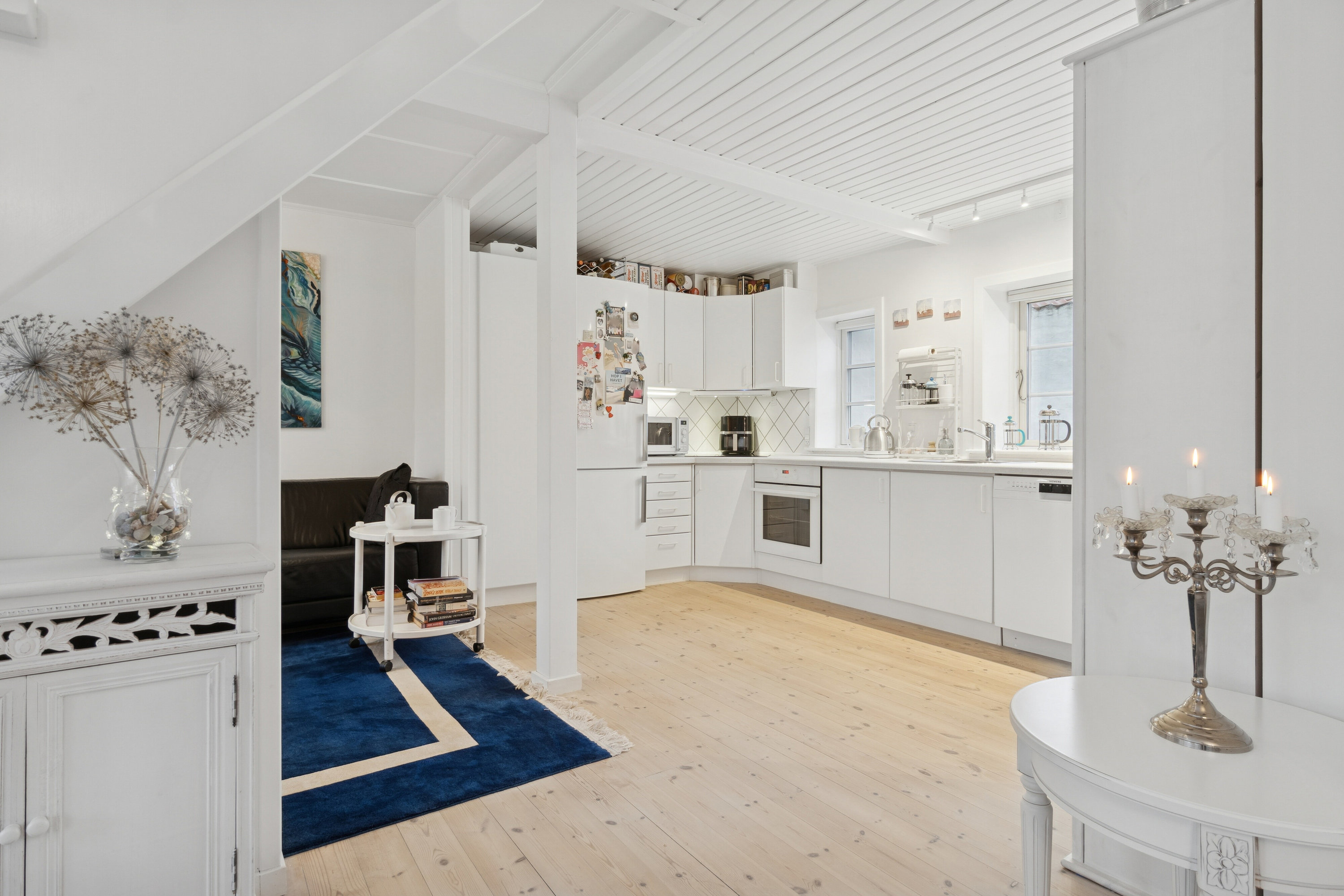 Fremhævet køkken billede i fuldskærmstilstand. Billede af Møllegade 32, 3700 Rønne