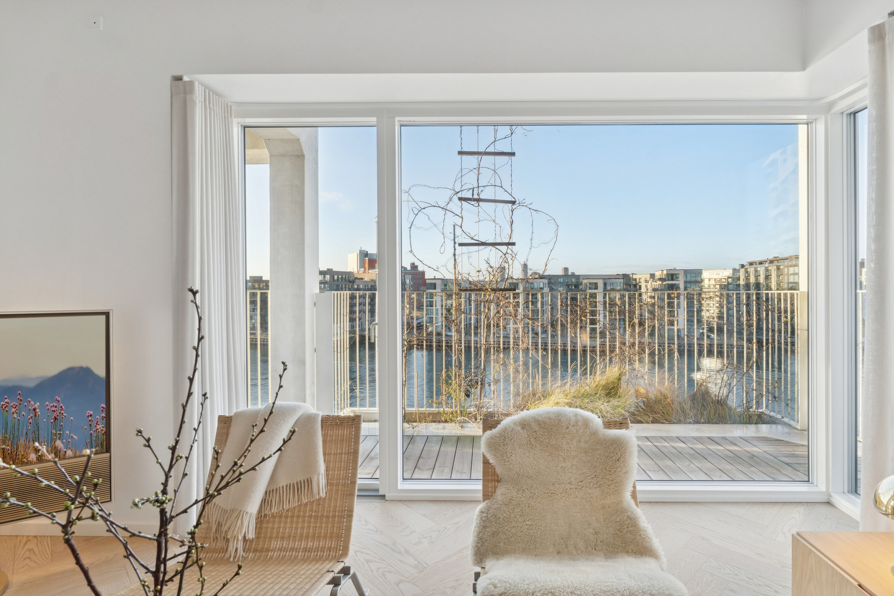 Fremhævet stue billede i fuldskærmstilstand. Billede af Islands Brygge 92, 5. 1., 2300 København S