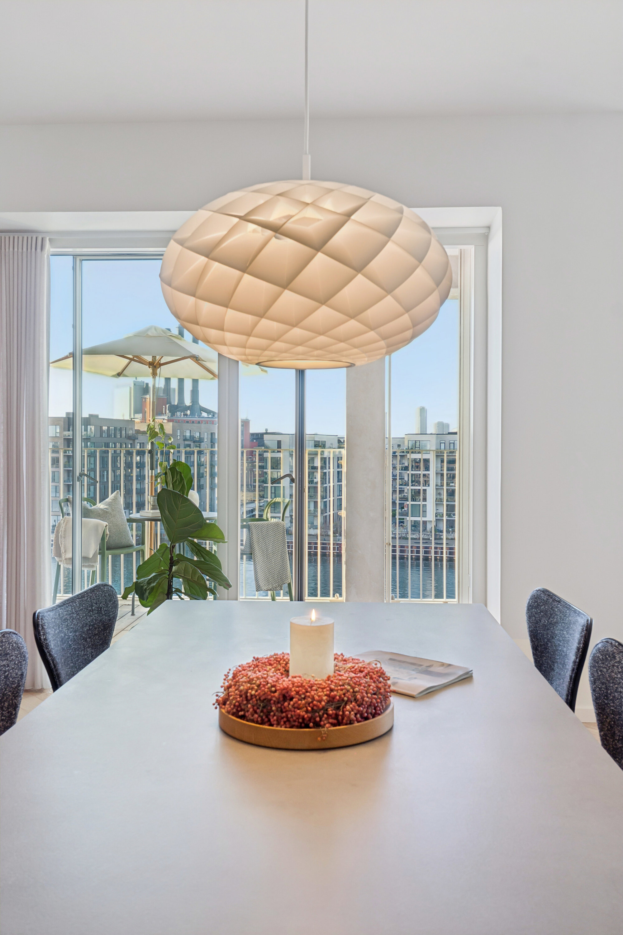 Fremhævet spisestue billede i fuldskærmstilstand. Billede af Islands Brygge 92, 5. 1., 2300 København S