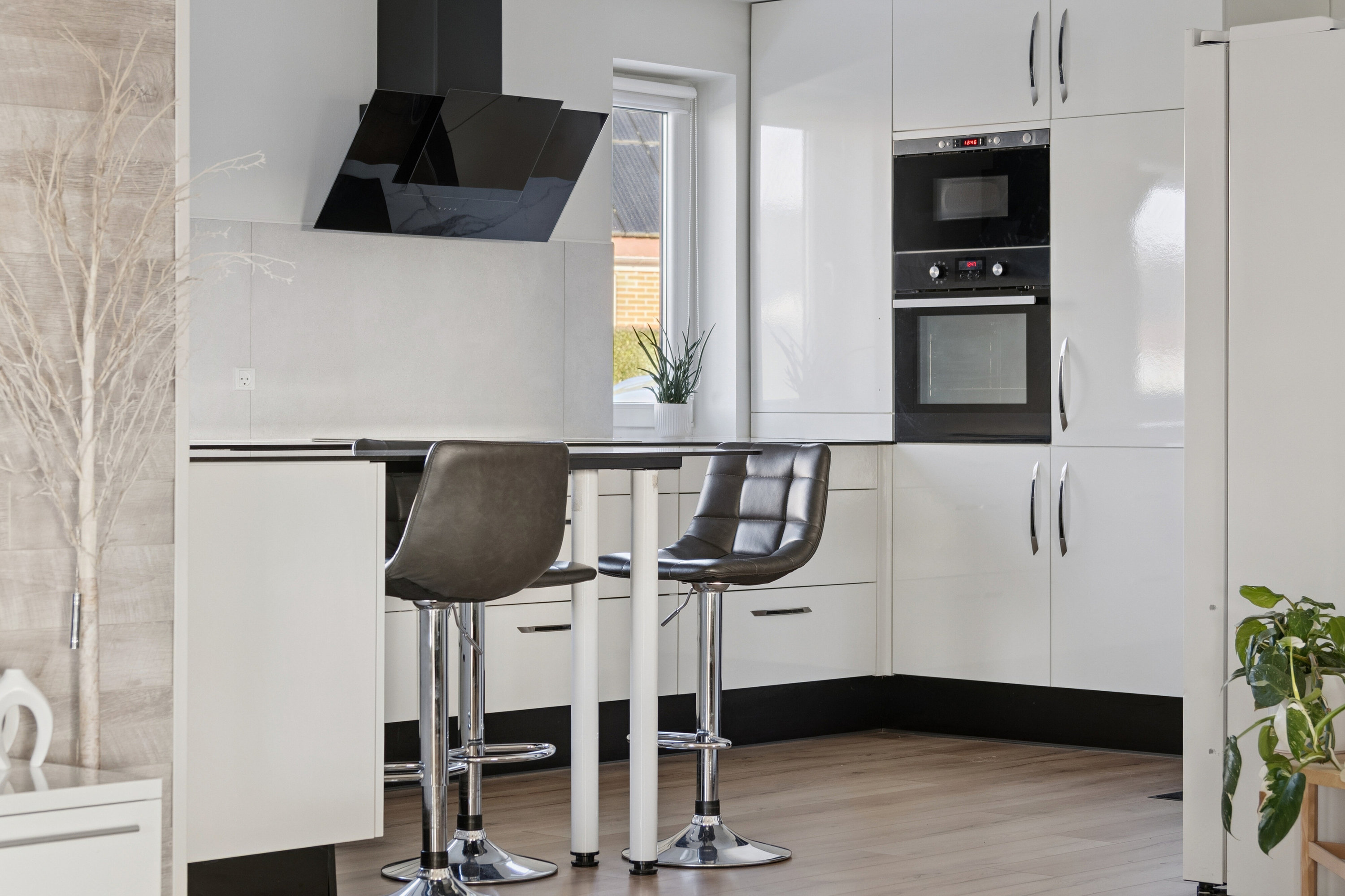 Fremhævet indendørs billede i fuldskærmstilstand. Billede af Søndermarken 2, 7752 Snedsted