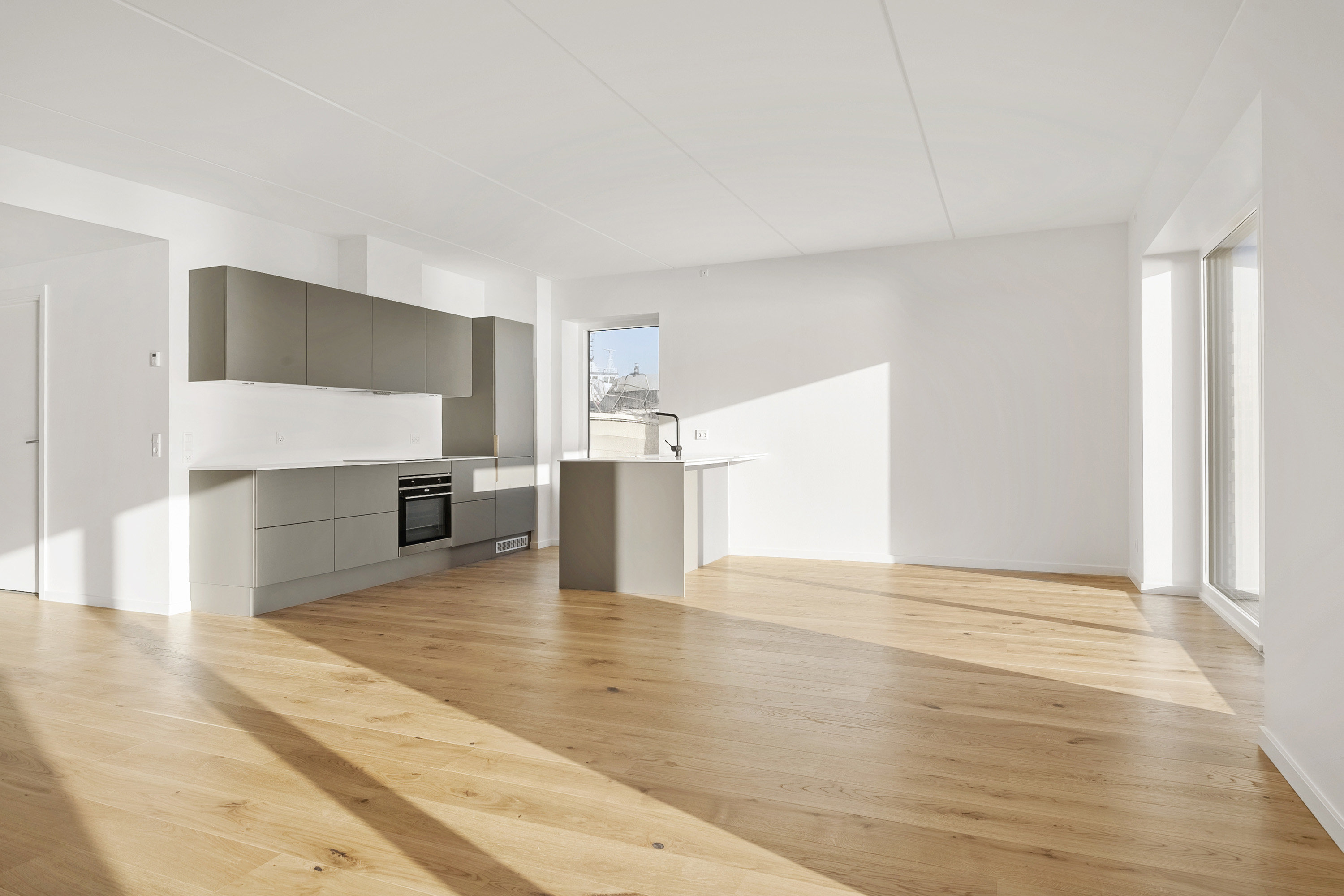 Fremhævet køkken billede i fuldskærmstilstand. Billede af Færgebyen 40, Hou, 8300 Odder