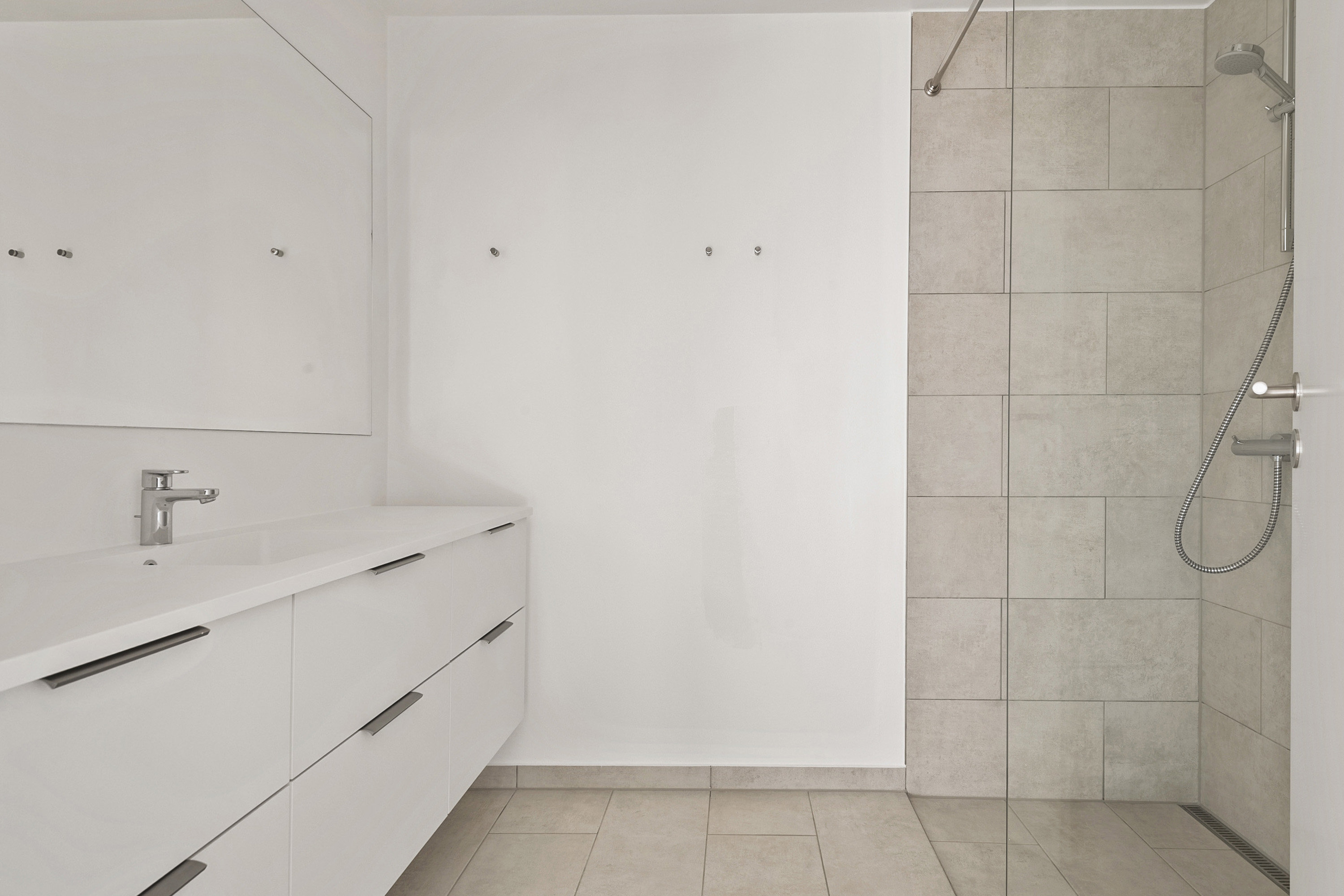 Fremhævet badeværelse billede i fuldskærmstilstand. Billede af Færgebyen 40, Hou, 8300 Odder