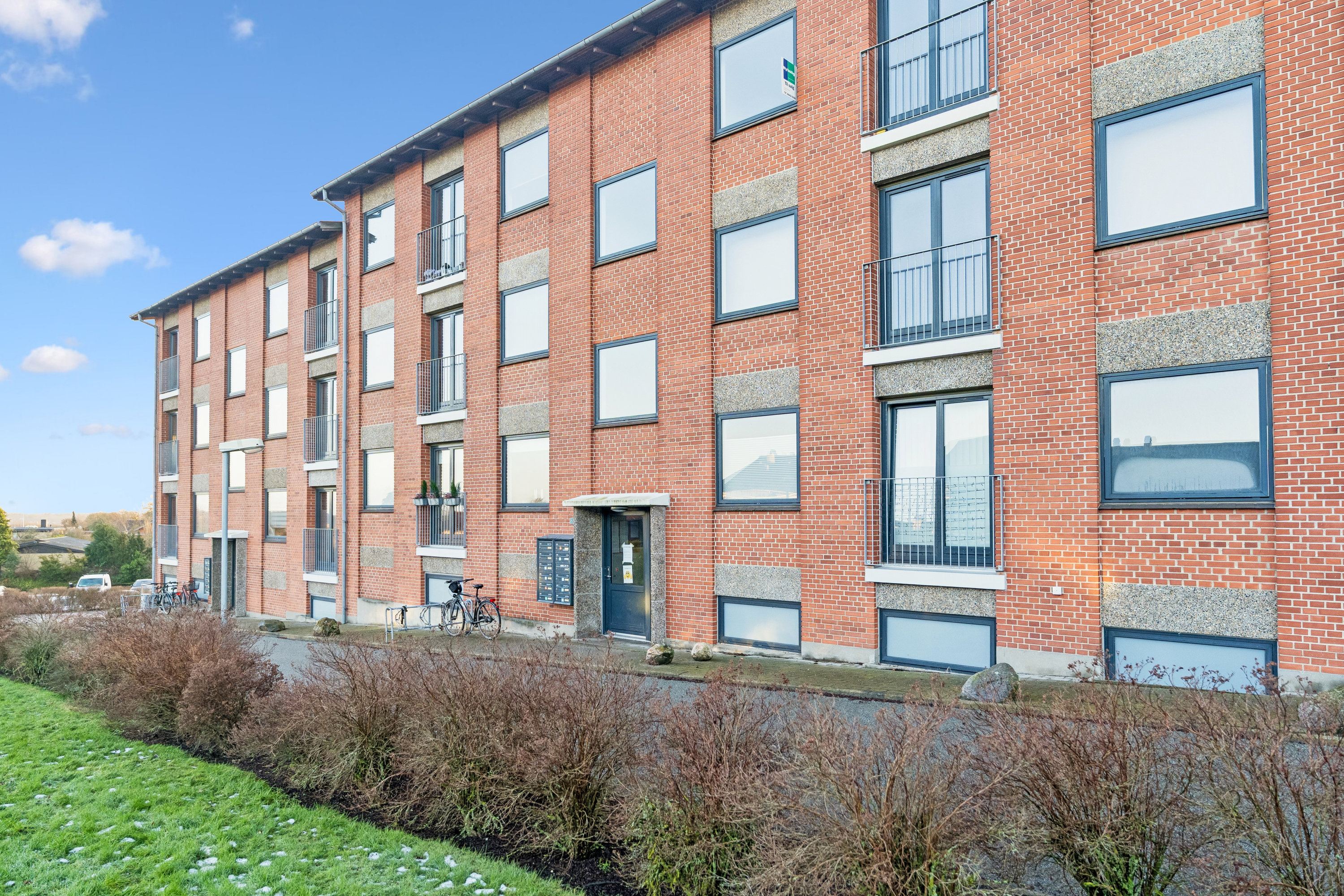 Fremhævet andet billede i fuldskærmstilstand. Billede af Løvenholmvej 8B, 2. 228., 8930 Randers NØ