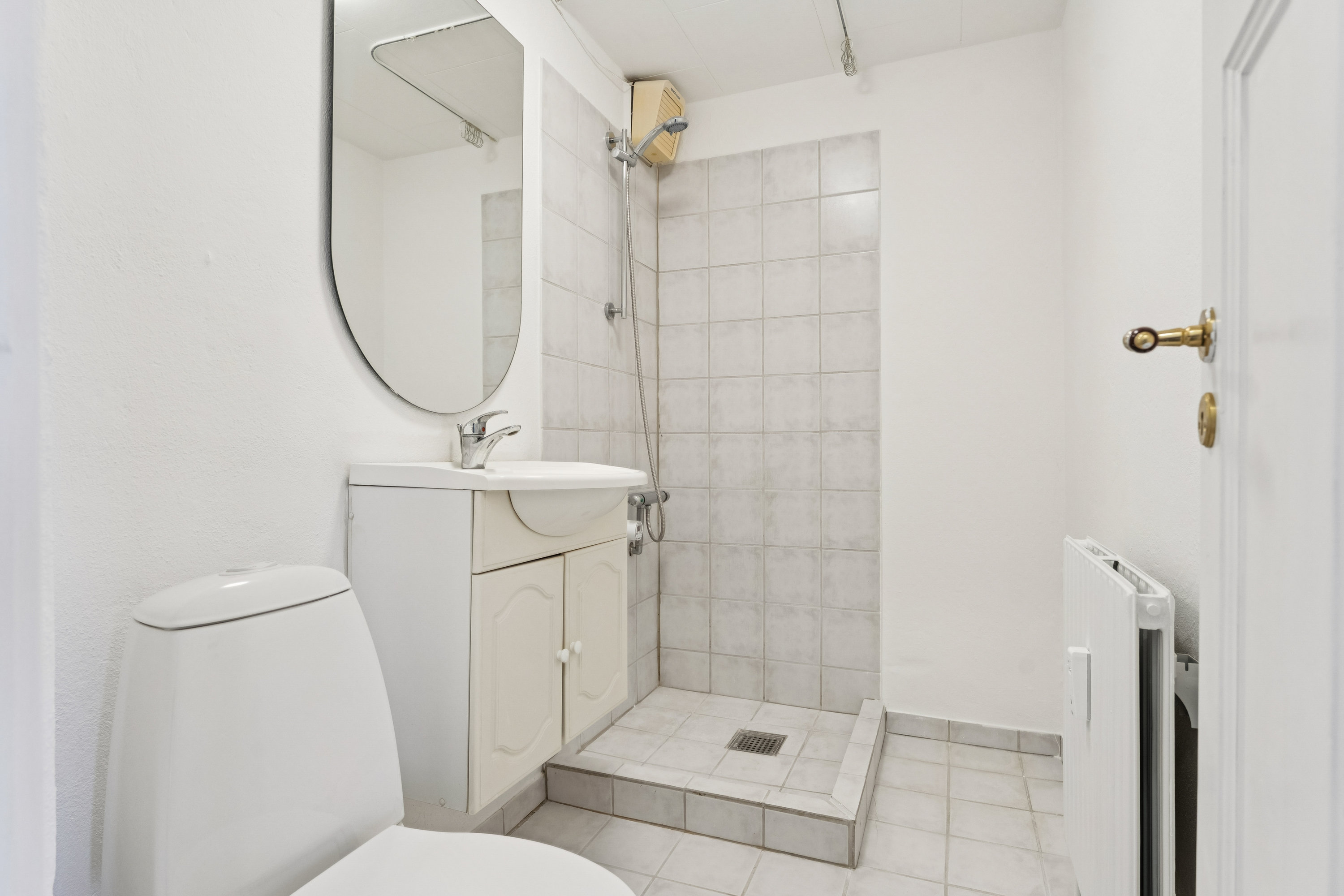 Fremhævet badeværelse billede i fuldskærmstilstand. Billede af Løvenholmvej 8B, 2. 228., 8930 Randers NØ