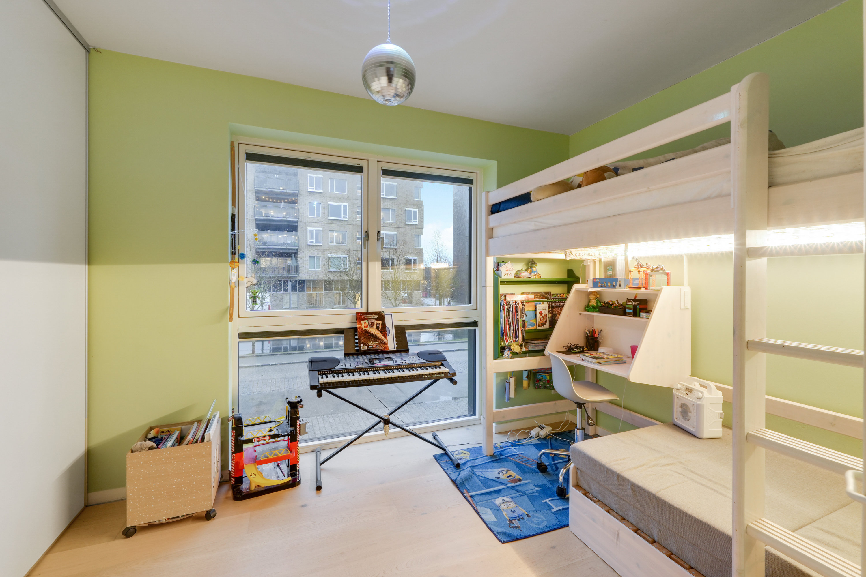 Fremhævet andet billede i fuldskærmstilstand. Billede af Robert Jacobsens Vej 20B, 2300 København S