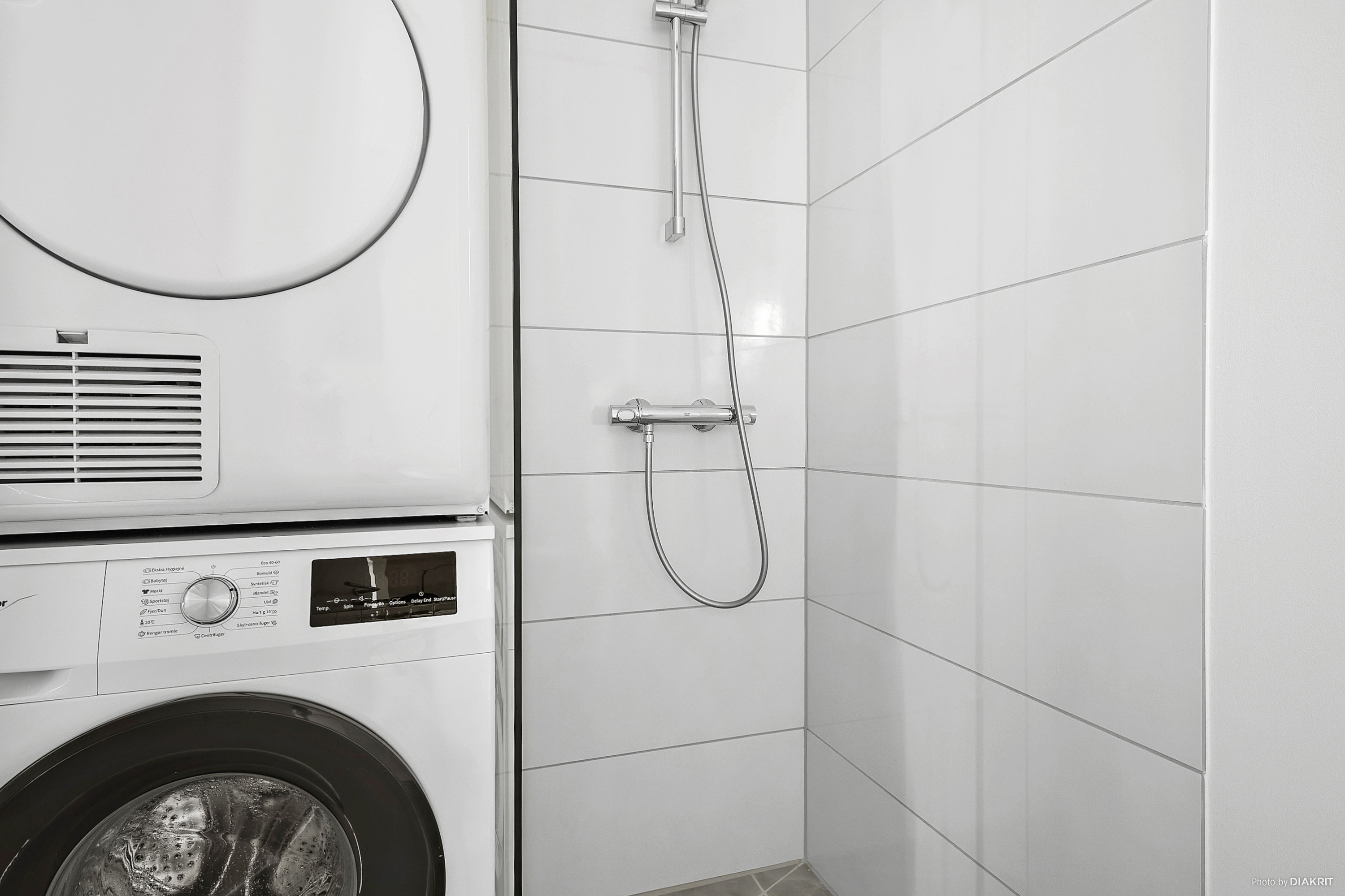 Fremhævet badeværelse billede i fuldskærmstilstand. Billede af Banegårdsgade 25A, st.., 8300 Odder