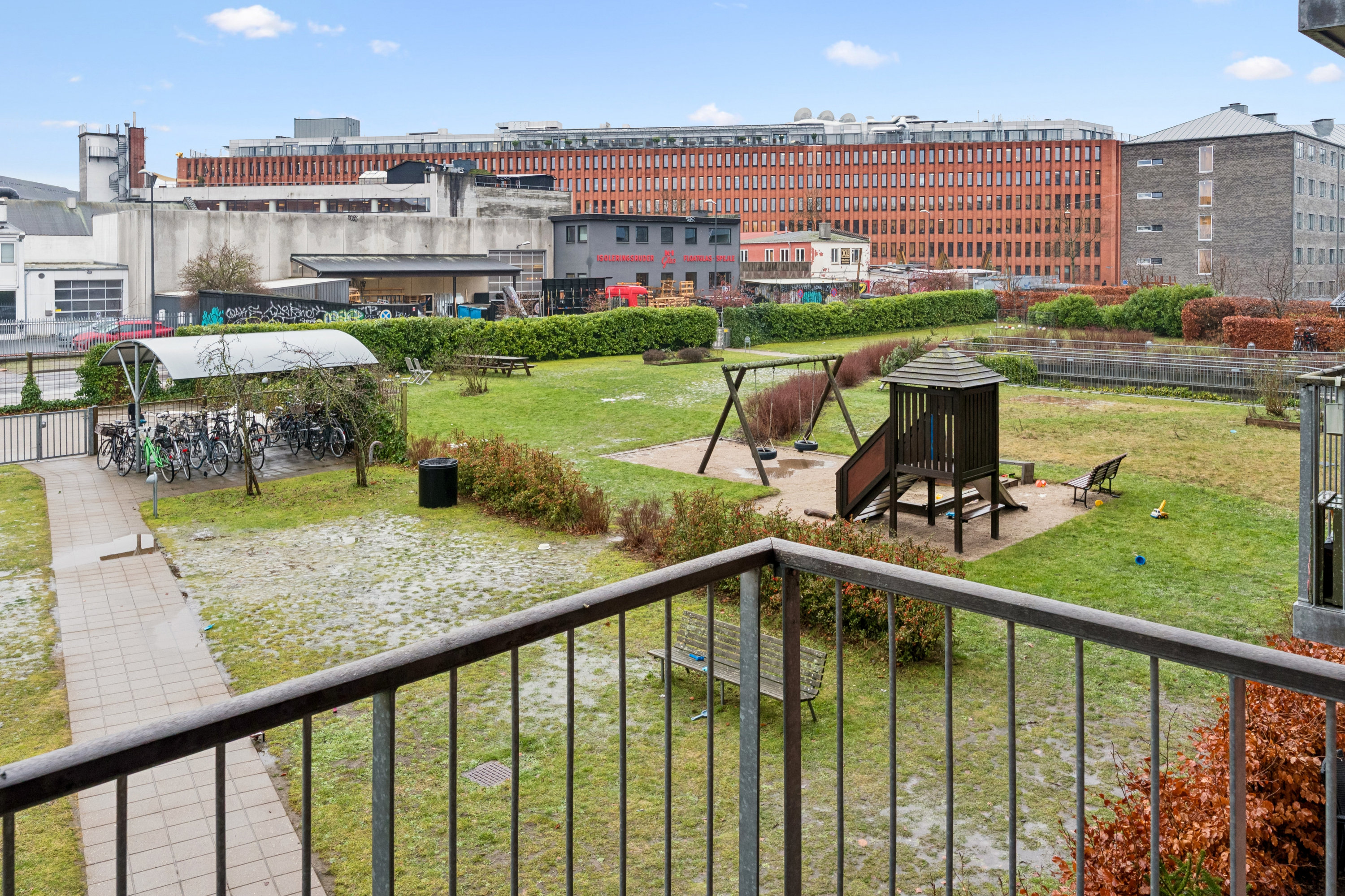 Fremhævet have billede i fuldskærmstilstand. Billede af Venøgade 24, 1. mf., 2100 København Ø