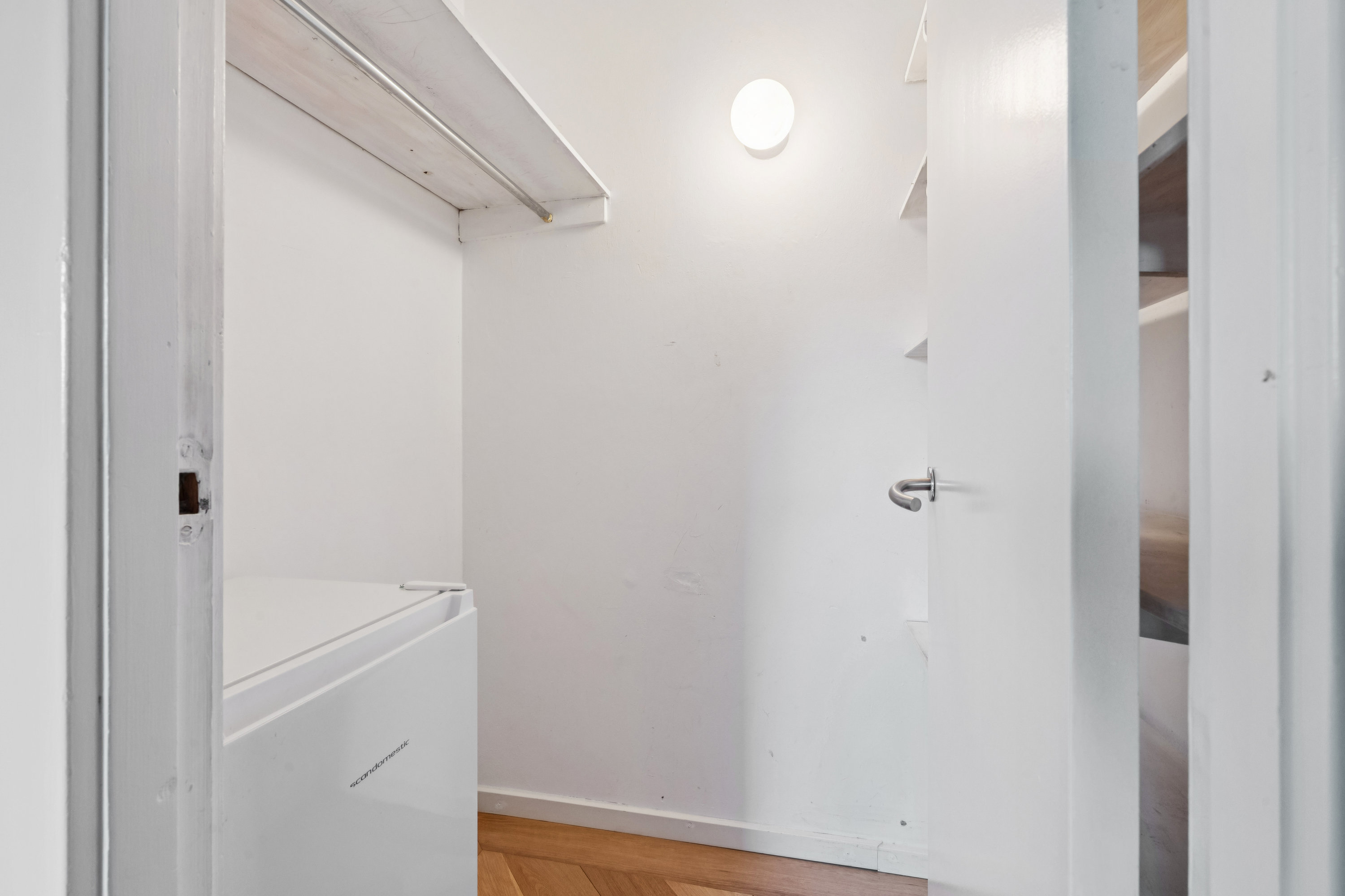 Fremhævet entré billede i fuldskærmstilstand. Billede af Fyrrebakken 20, 1. th., 9000 Aalborg