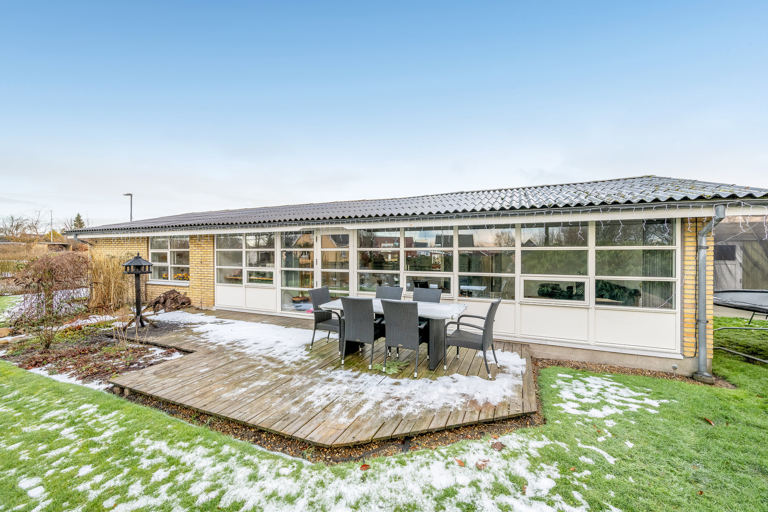 Fremhævet terrasse billede i fuldskærmstilstand. Billede af Korsvej 10, 6880 Tarm